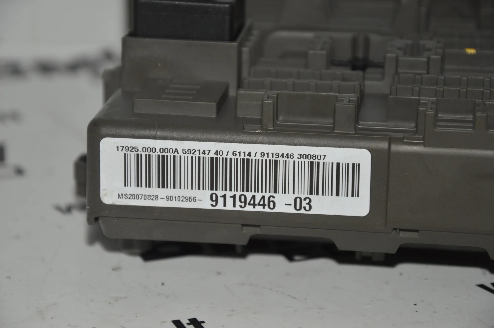 Fuse Box – OEM 9119446 · BMW 3 Touring (E91) 320 d 2007 – 3