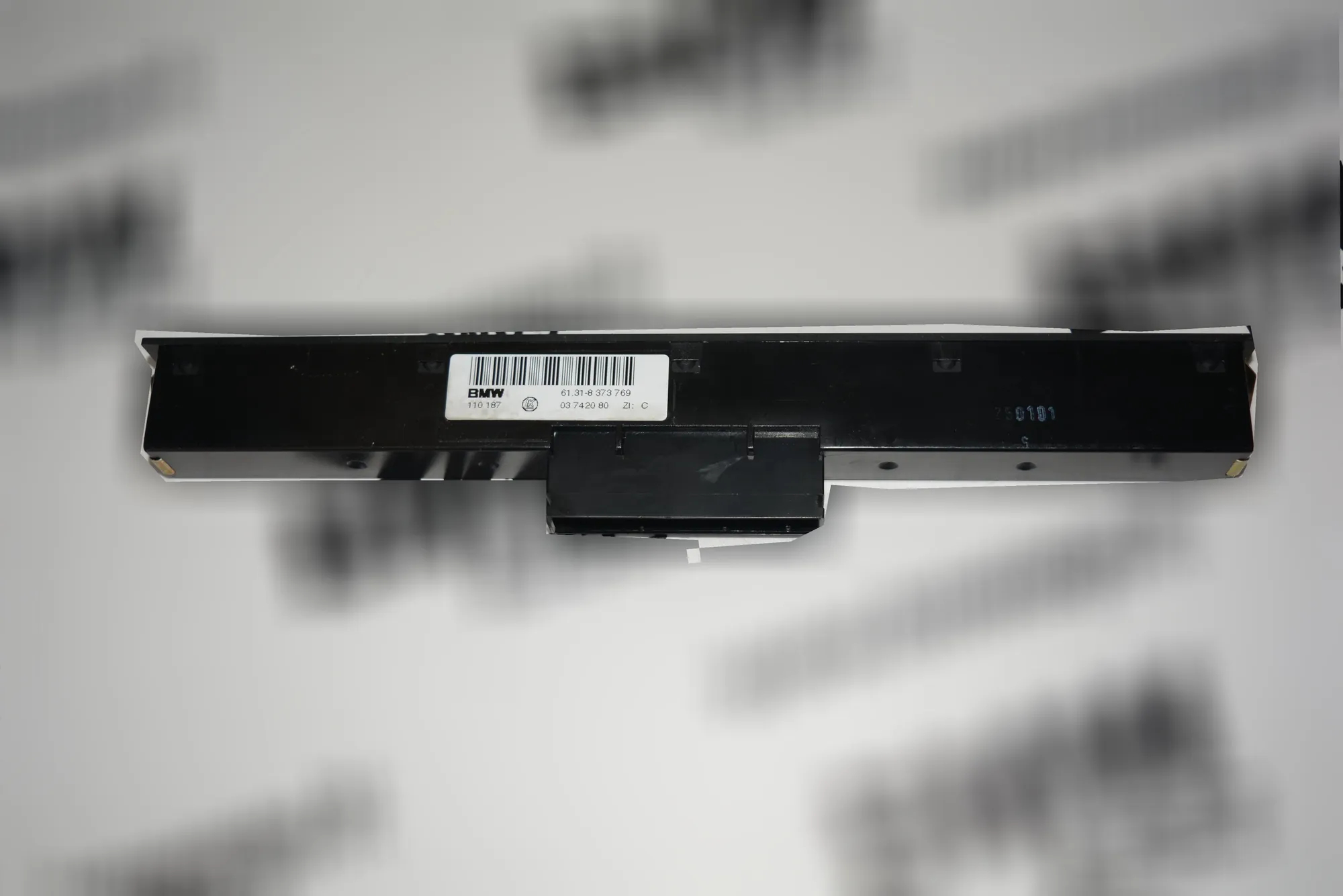 Button Switch Panel – OEM 8373769 · BMW 5 (E39) 525 i 2001 – 5