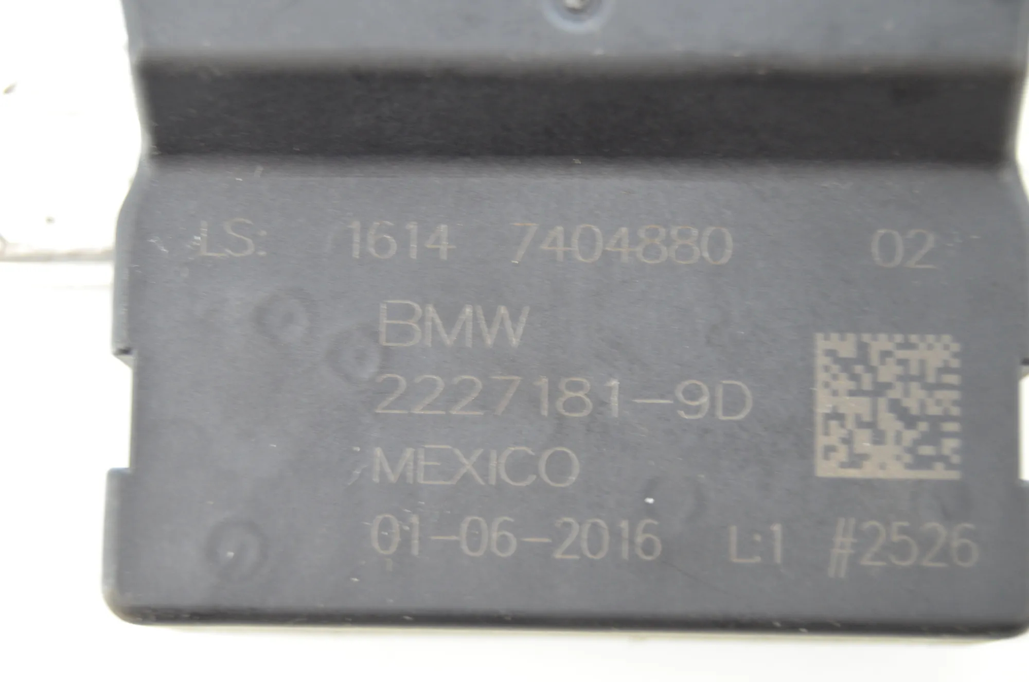 Antenna – OEM 9352601 · BMW X1 (F48) xDrive 18 d 2016 – 10
