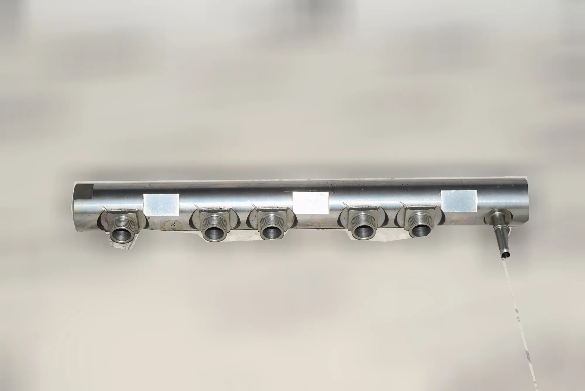 Fuel Rail – OEM 7809128BOSCH0445214183 · BMW 3 (E90) 320 d 2009 – 2