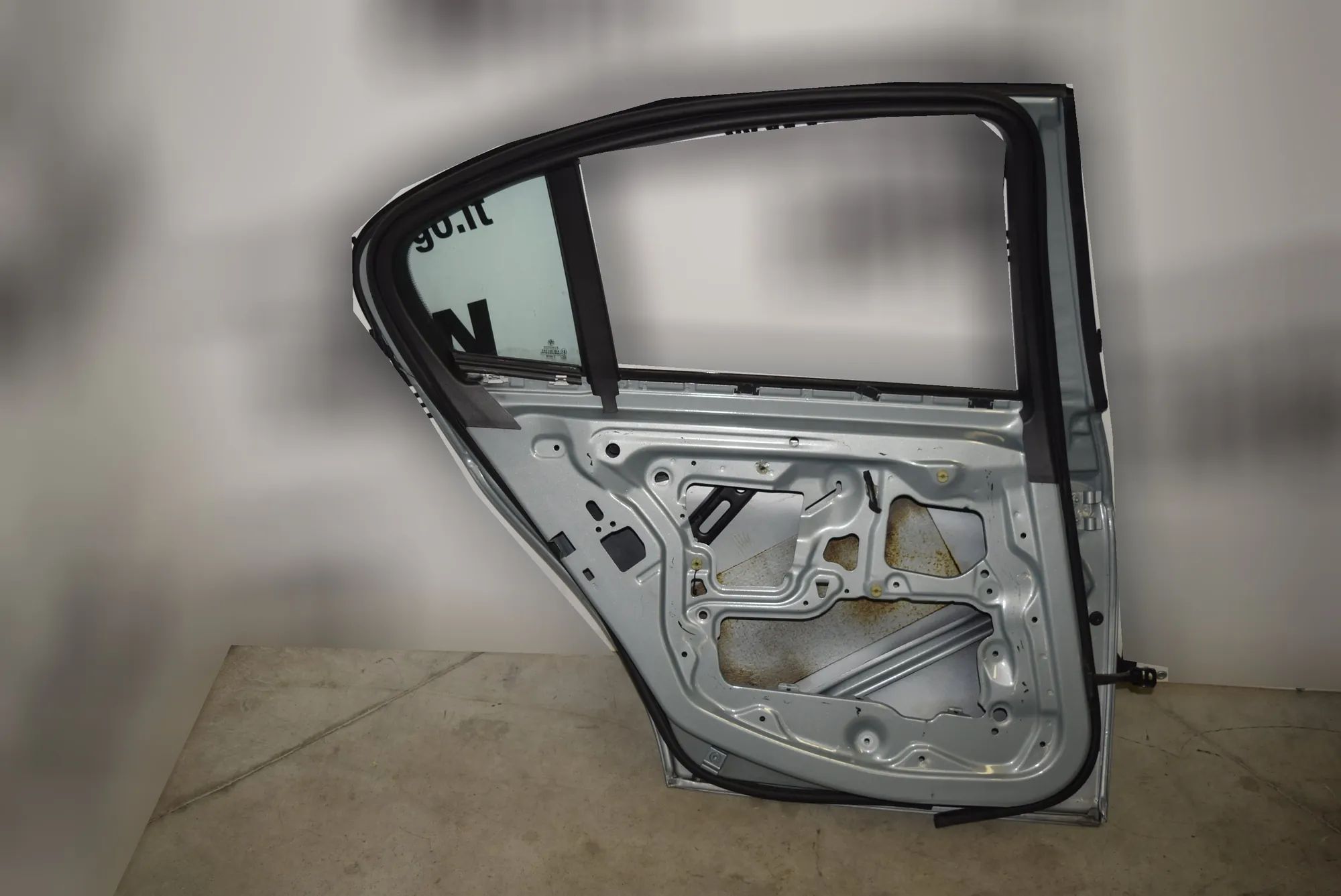 Rear Left Door · BMW 3 (E90) 320 d 2009 – 2