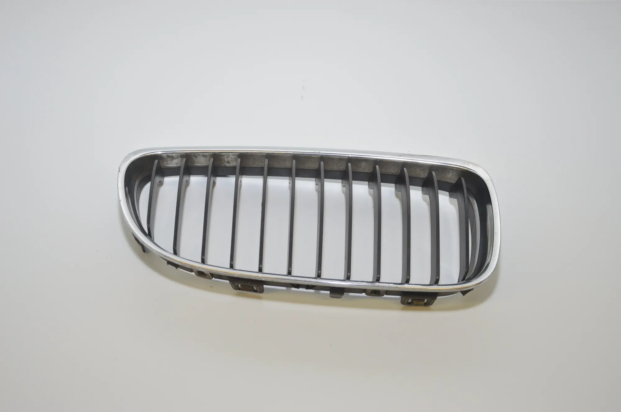 Front Right Grill · BMW 3 (E90) 320 d 2009 – 4