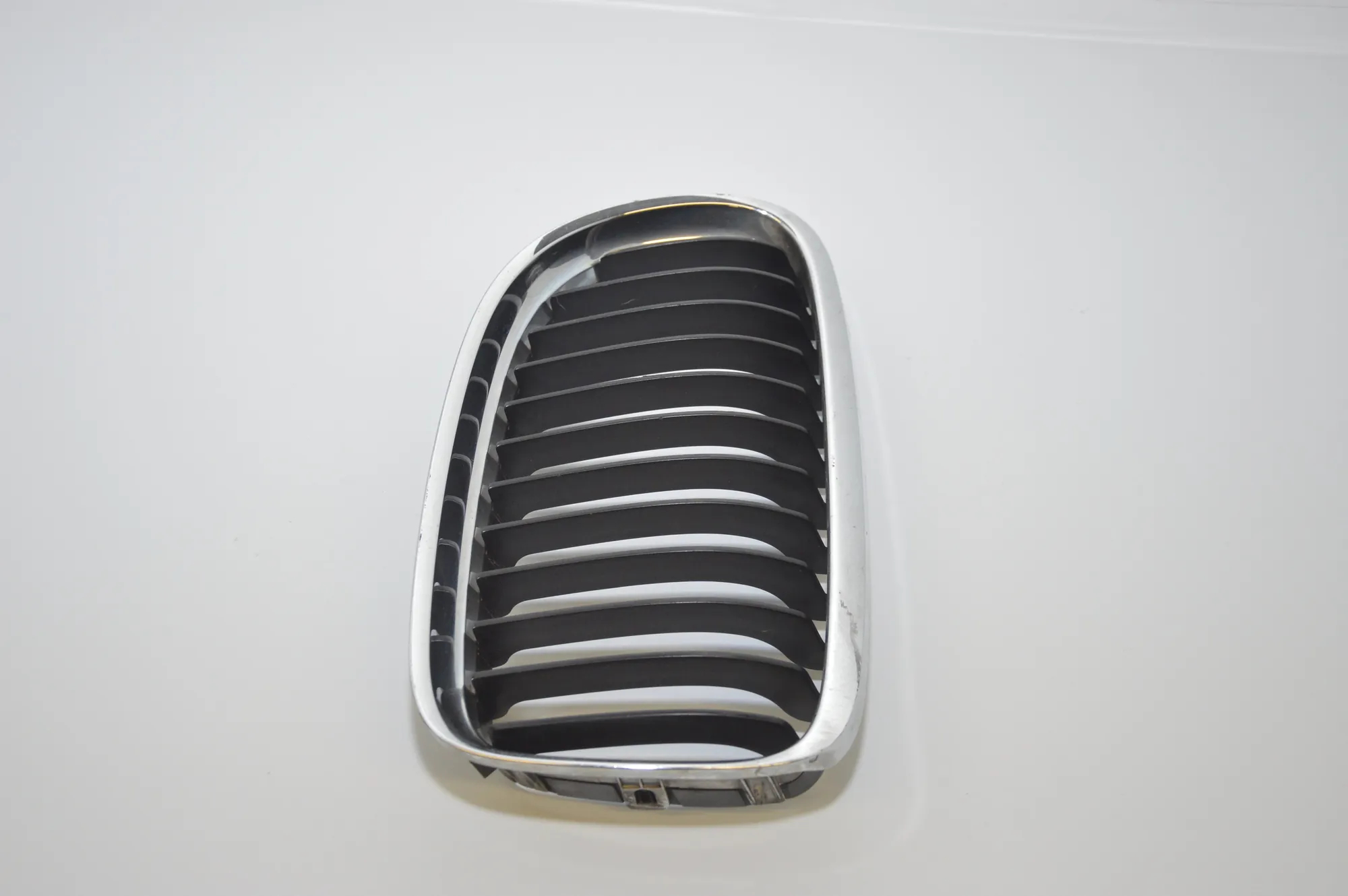 Front Right Grill · BMW 3 (E90) 320 d 2009 – 2