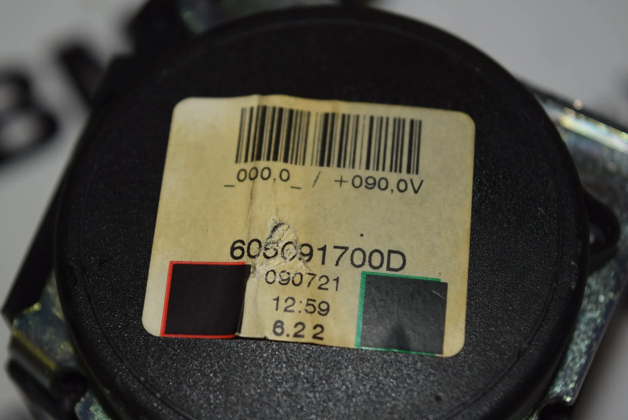 Rear Middle Seatbelt – OEM 6050917 · BMW 3 (E90) 320 d 2009 – 2