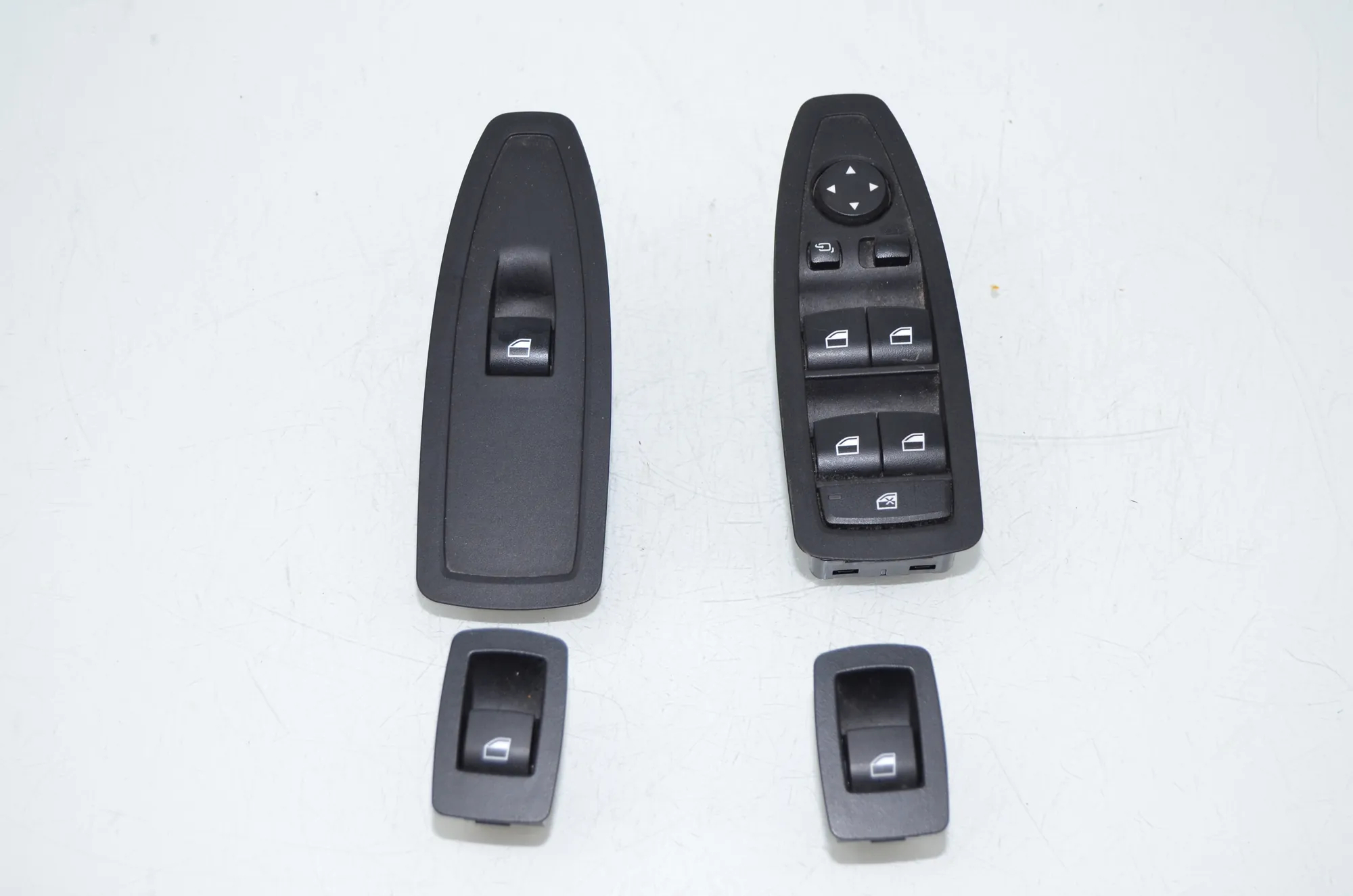 Front Left Door Window Switch – OEM 9362116 · BMW X1 (F48) xDrive 18 d 2016
