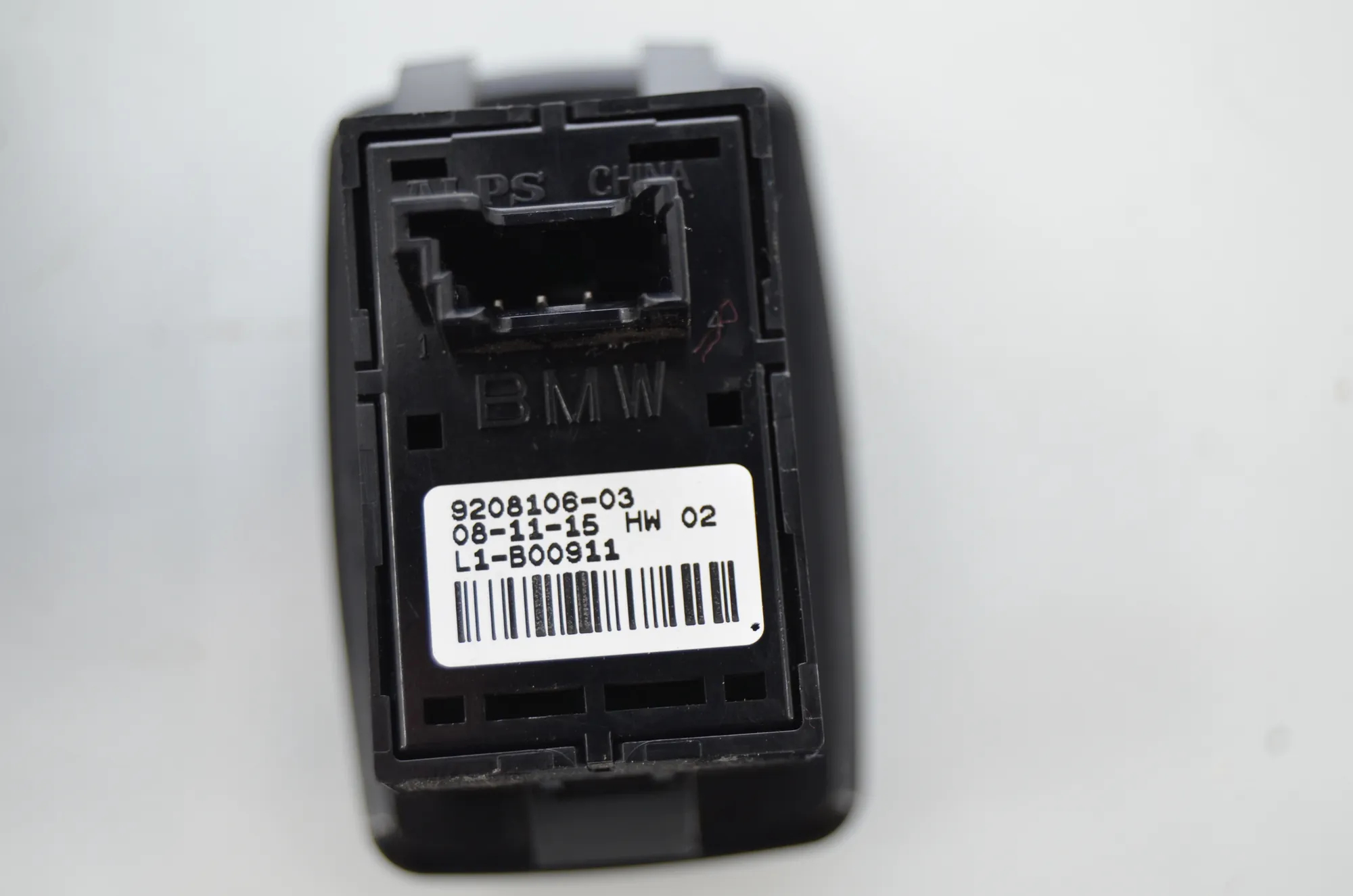 Front Left Door Window Switch – OEM 9362116 · BMW X1 (F48) xDrive 18 d 2016 – 6