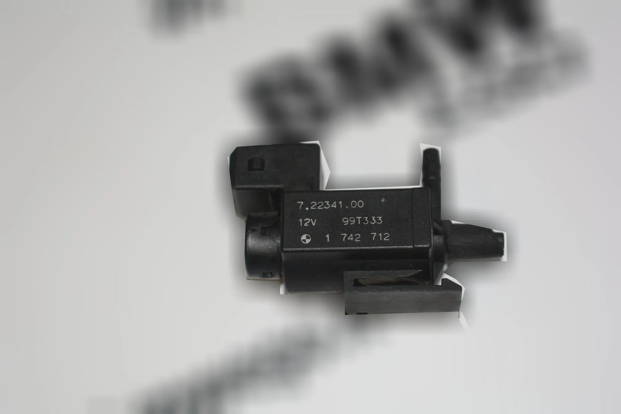 Solenoid Valve – OEM 1742712 · BMW 5 Touring (E39) 530 d 1999 – 2