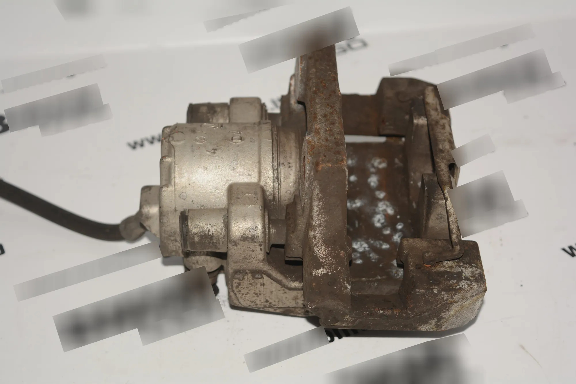 Rear Right Brake Caliper · BMW 5 Touring (E61) BMW 5 Touring (E61) 2007 – 3