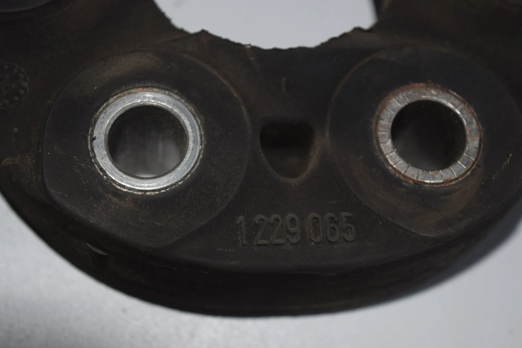 Other Body Parts – OEM 1229065 · BMW 5 (E39) 525 d 2003 – 3