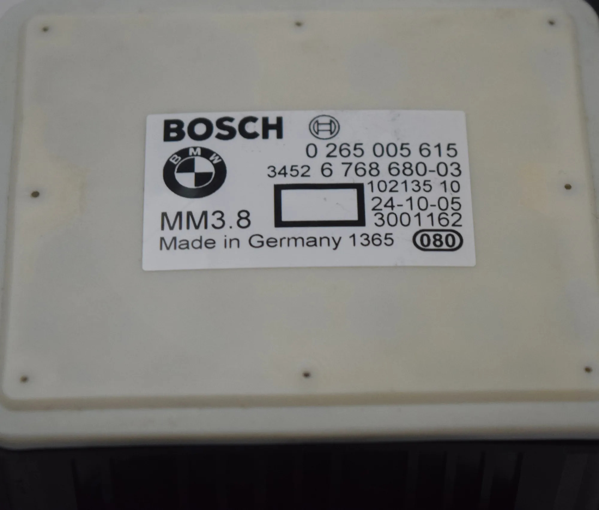 Acceleration Sensor – OEM 6768680BOSCH0265005615 · BMW 5 (E60) 530 d 2005 – 3