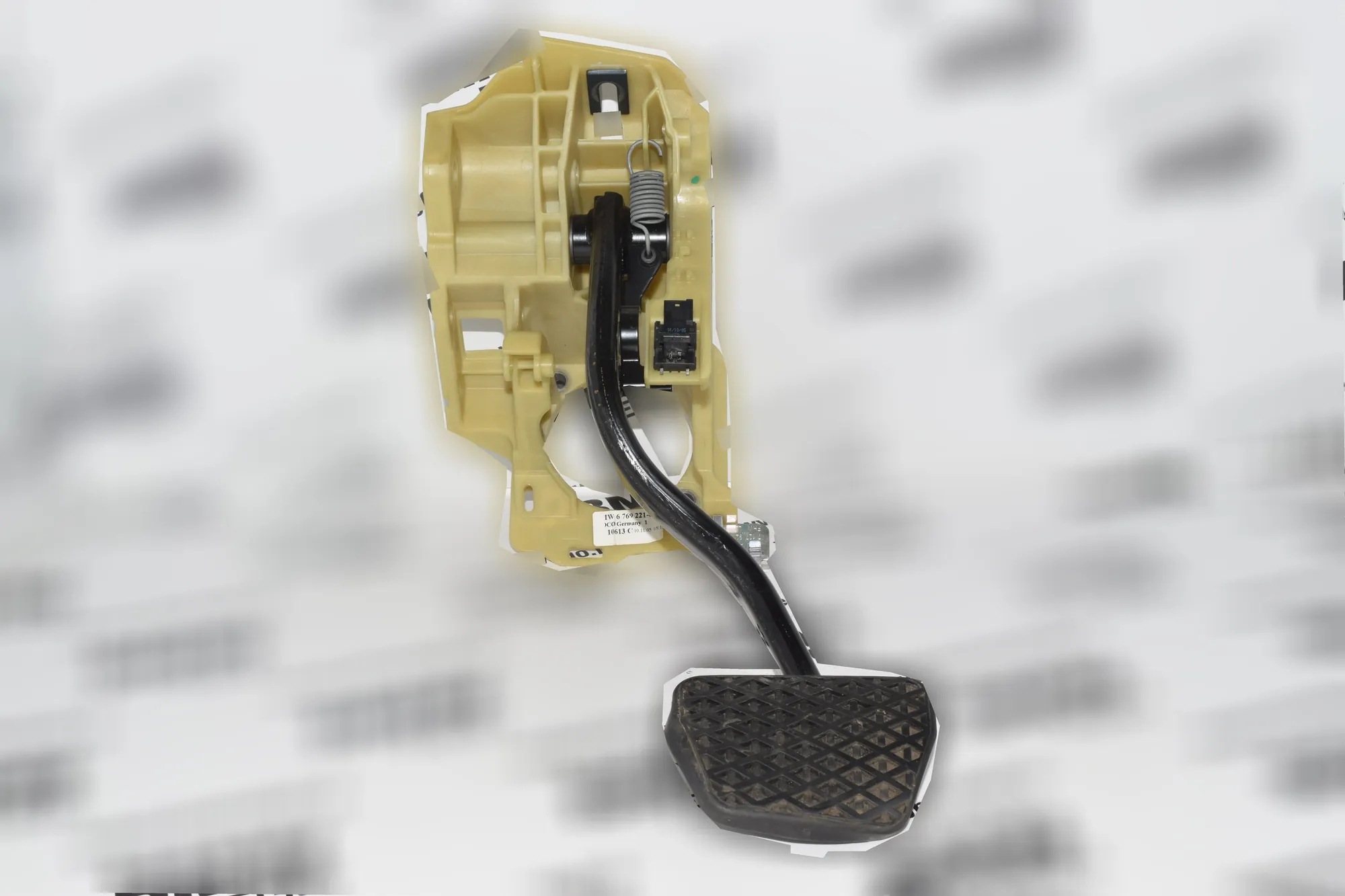 Brake Pedal – OEM 6769221 · BMW 5 (E60) 530 d 2005