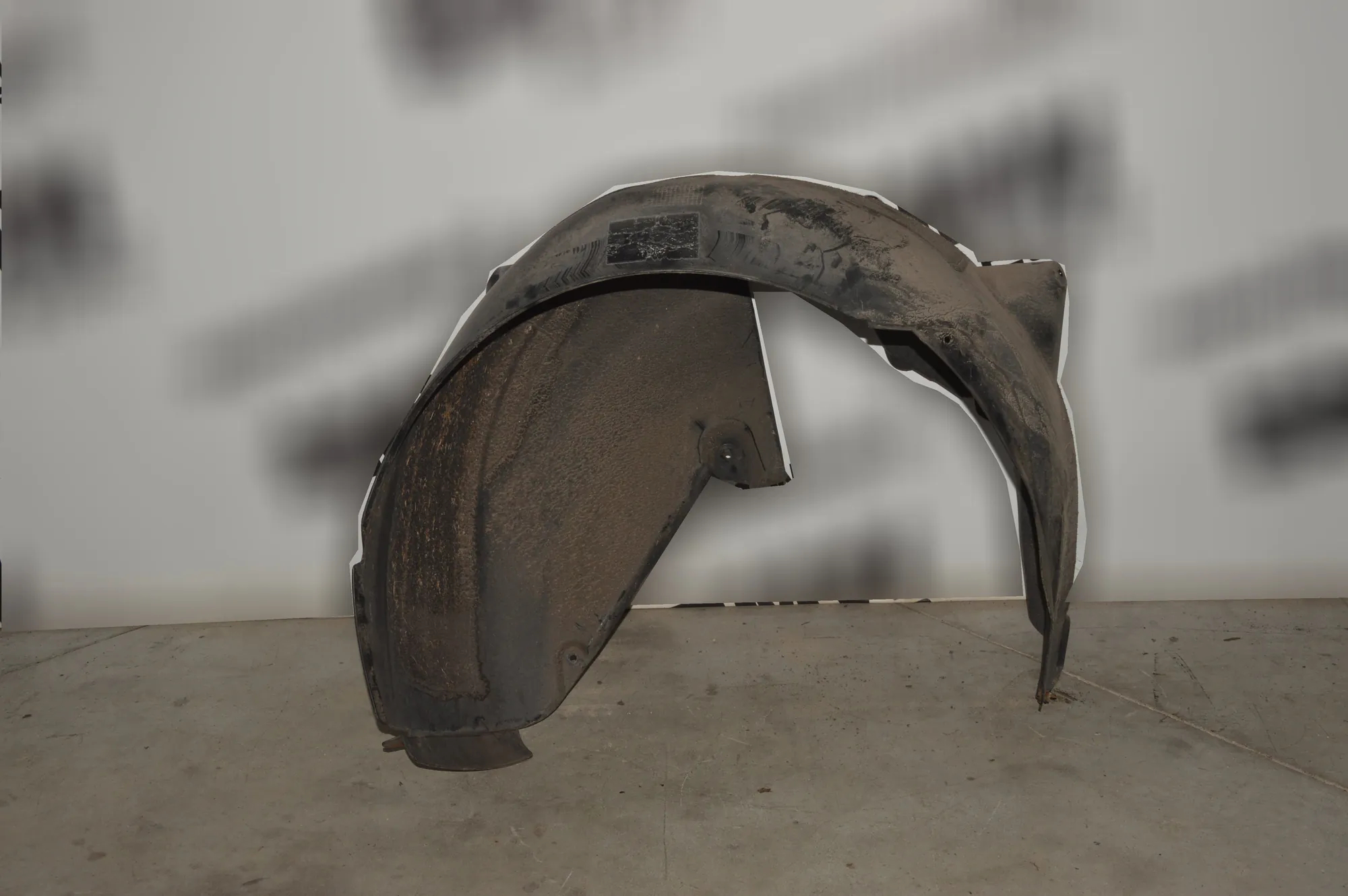 Rear Left Arch Liner · BMW 5 (E60) 530 d 2005