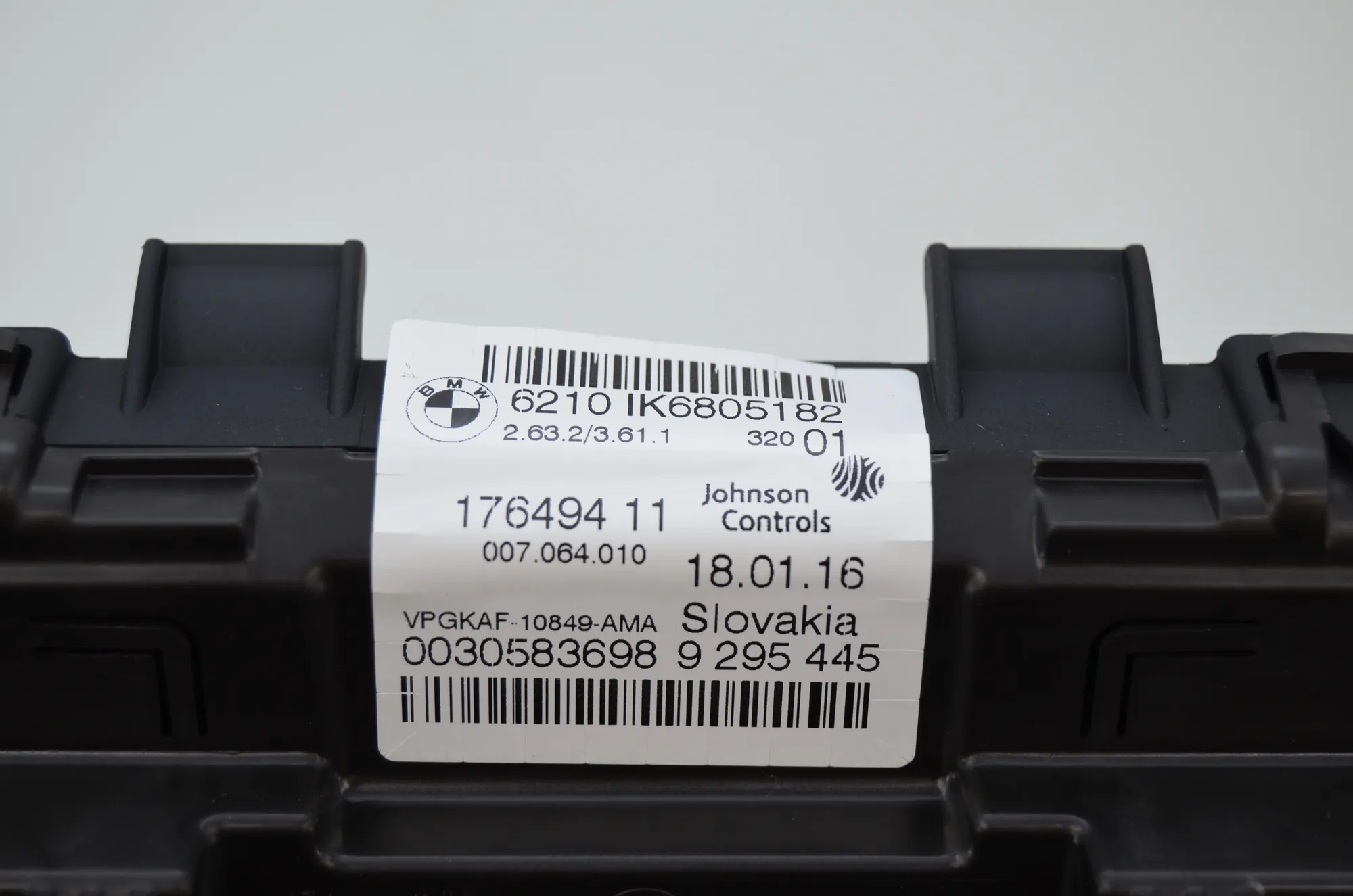 Instrument Cluster Speedometer – OEM 9295445 · BMW X1 (F48) xDrive 18 d 2016 – 6