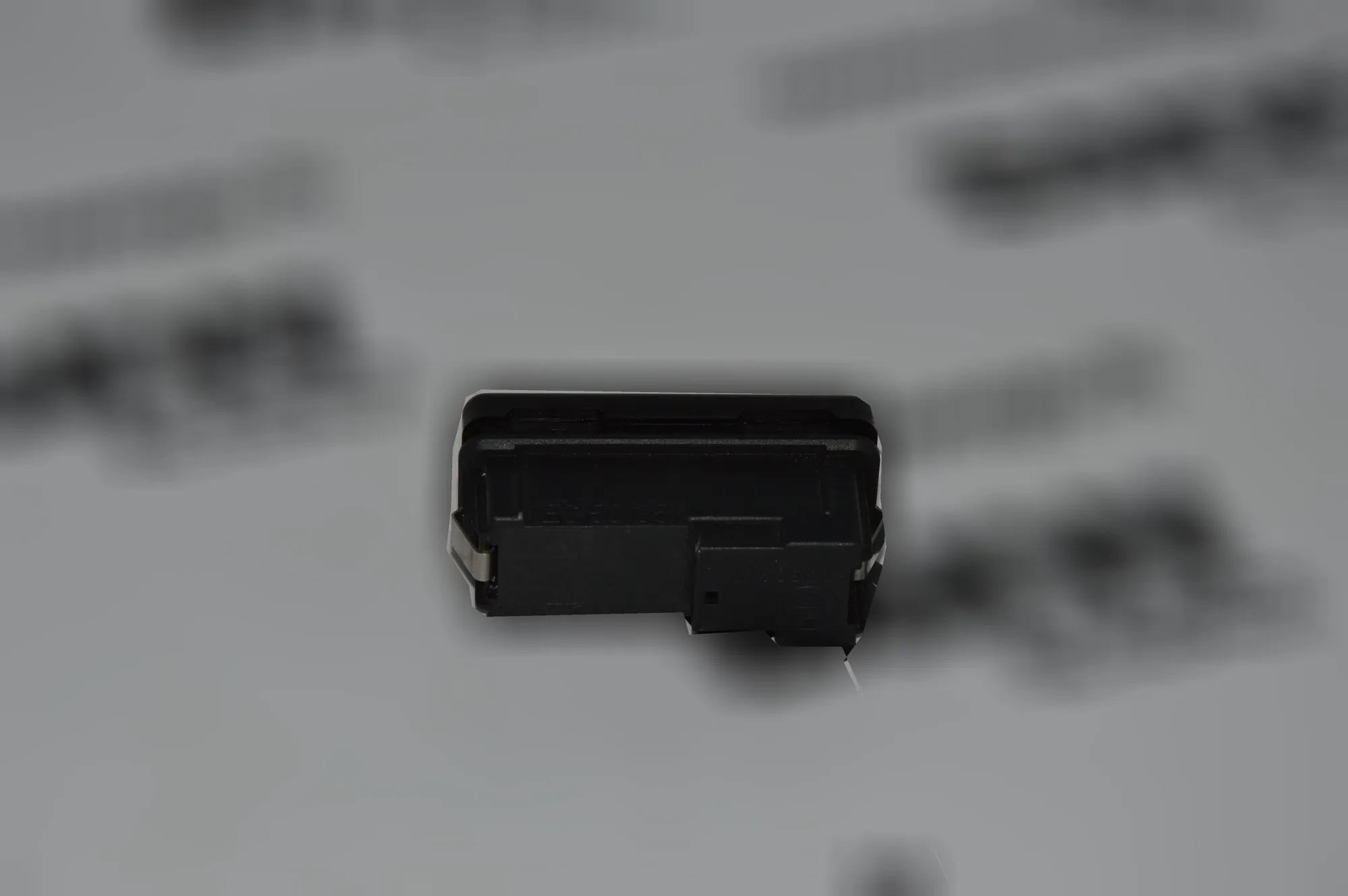 Other Control Units – OEM 8350947 · BMW 5 (E39) BMW 5 (E39) 2002 – 2