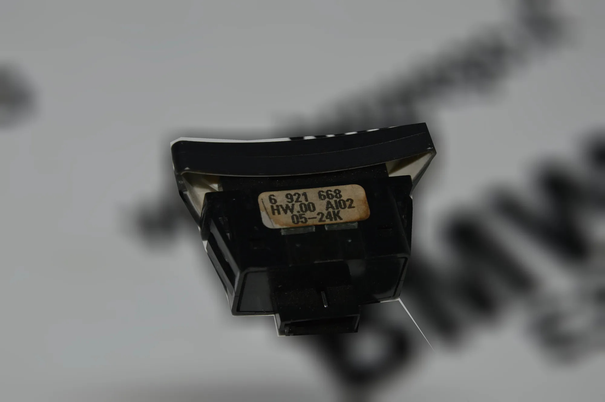 Other Control Units – OEM 6921668 · BMW 5 (E60) BMW 5 (E60) 2005 – 4