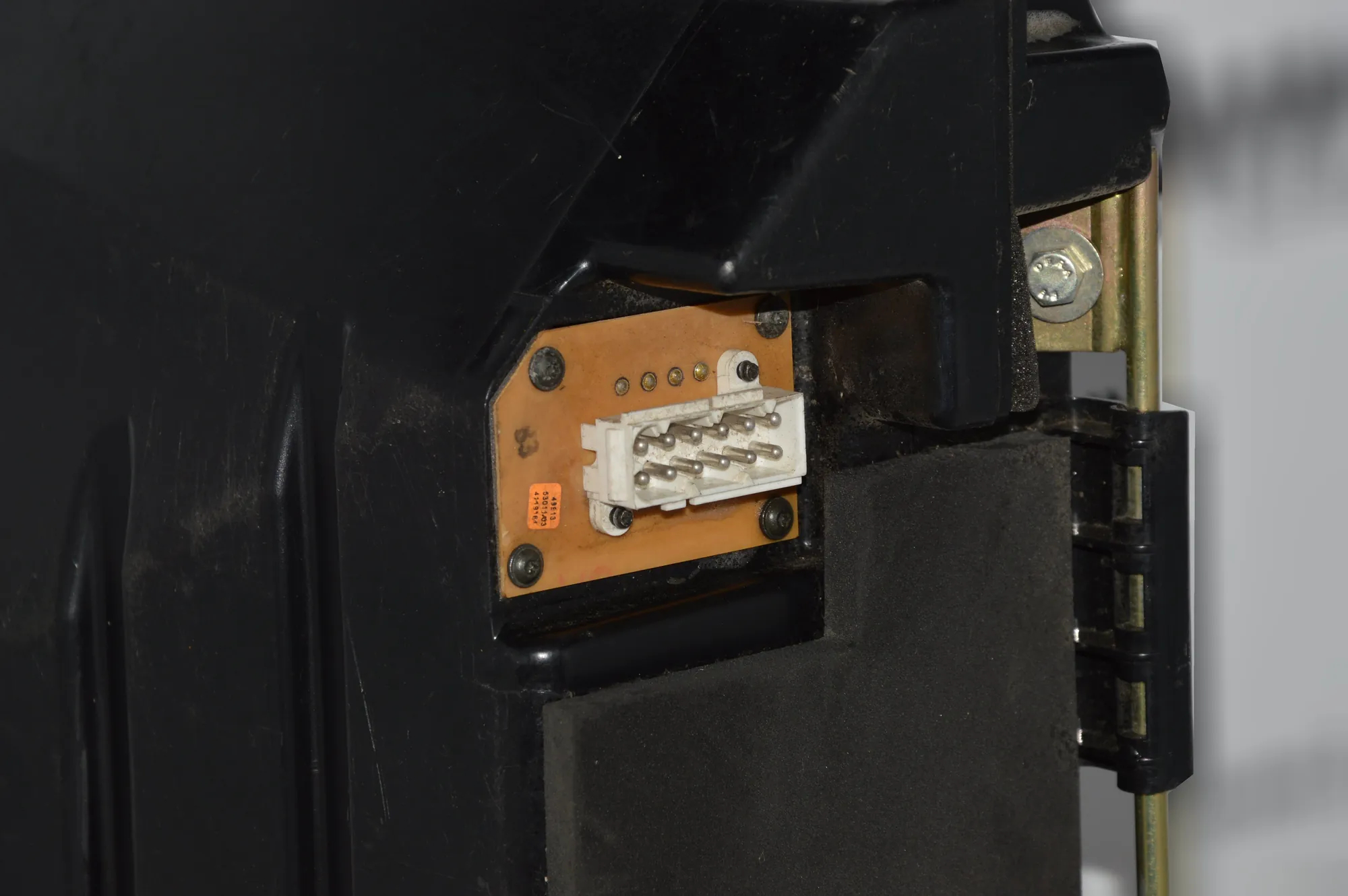 Subwoofer – OEM 8362176 · BMW 5 Touring (E39) BMW 5 Touring (E39) 2003 – 5
