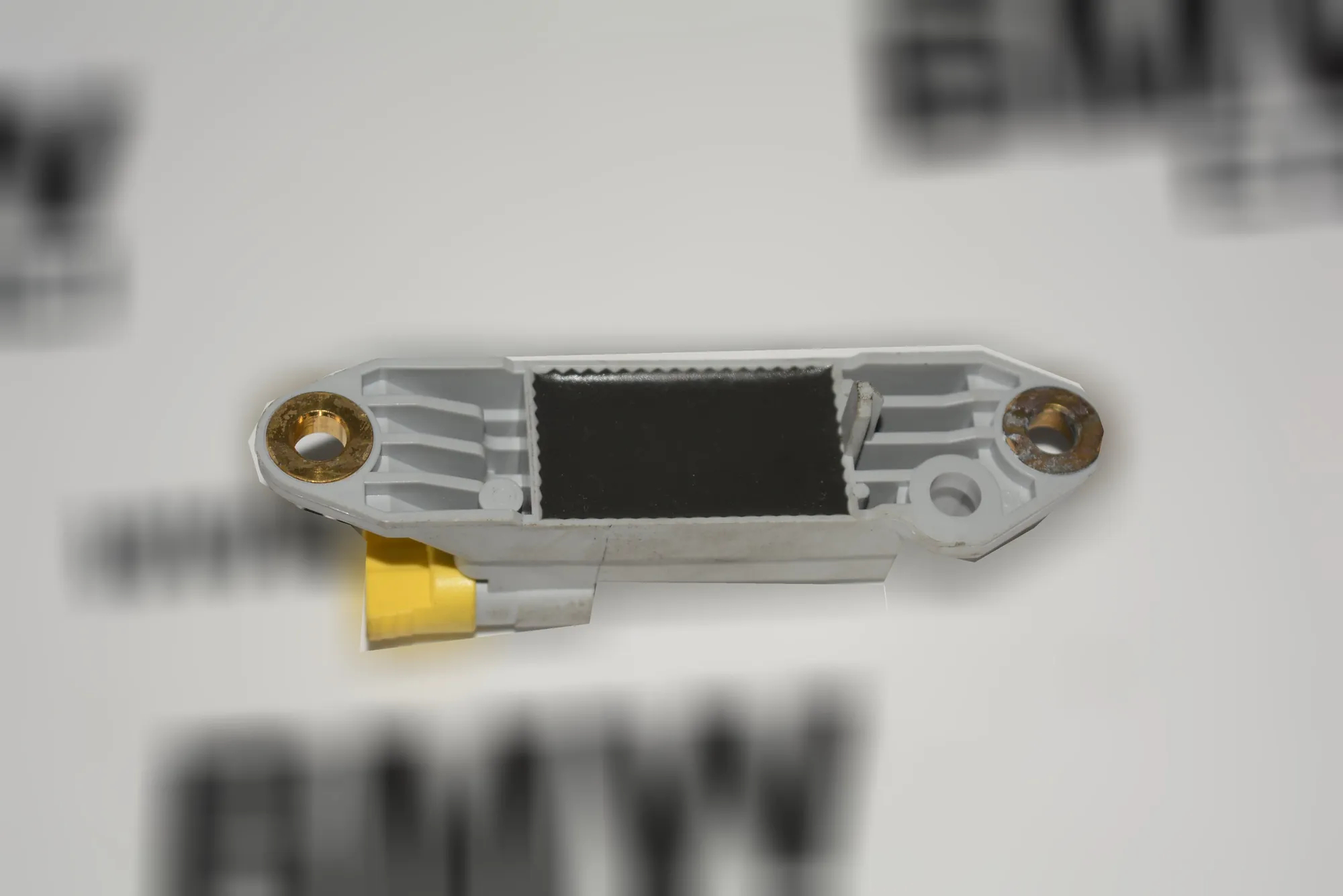 Left Side Impact Sensor – OEM 6911038 · BMW 3 (E46) 330 i 2003 – 2