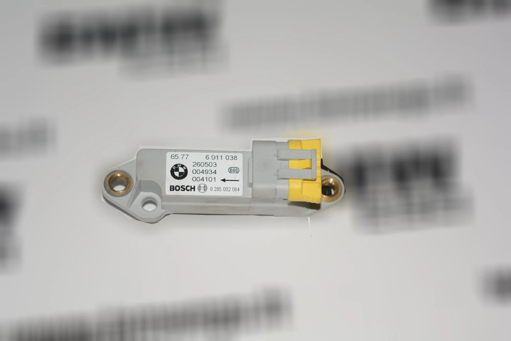 Left Side Impact Sensor – OEM 6911038 · BMW 3 (E46) 330 i 2003