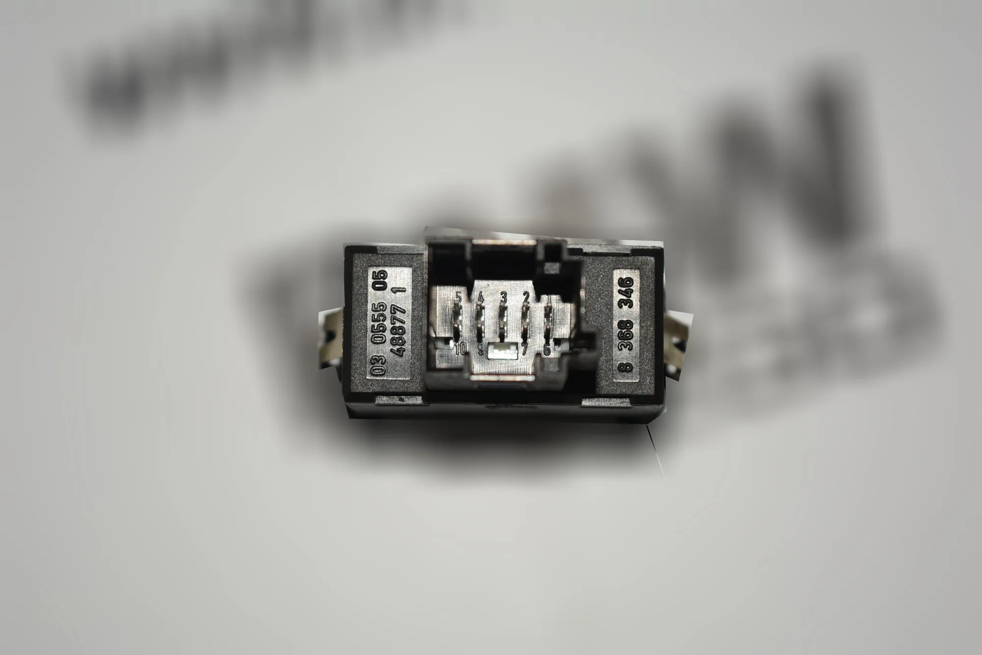 USB/AUX-In Socket Port – OEM 8368346 · BMW X5 (E53) 3.0 d 2005 – 4