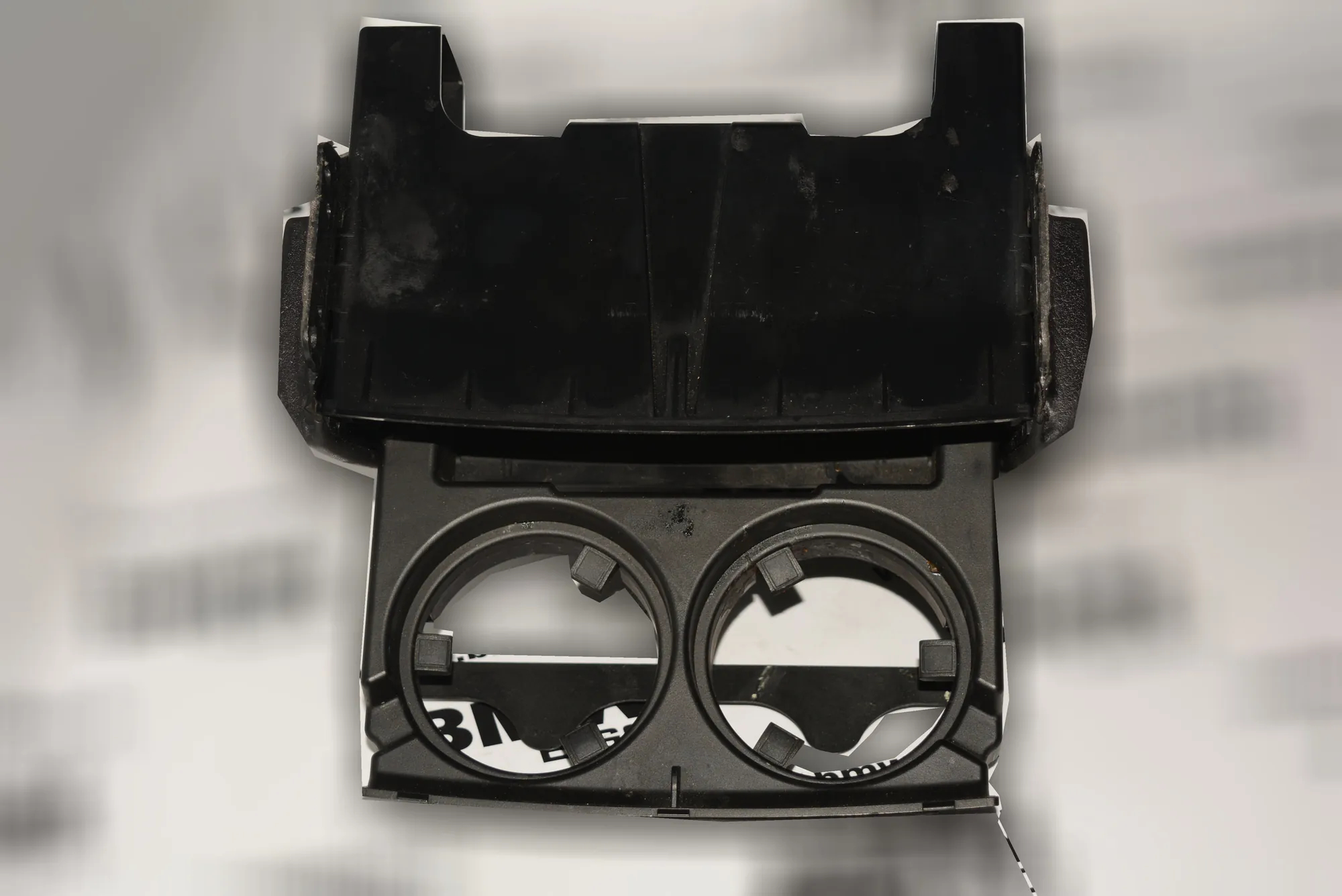 Cup Holder – OEM 7077955 · BMW X5 (E53) 3.0 d 2005 – 7
