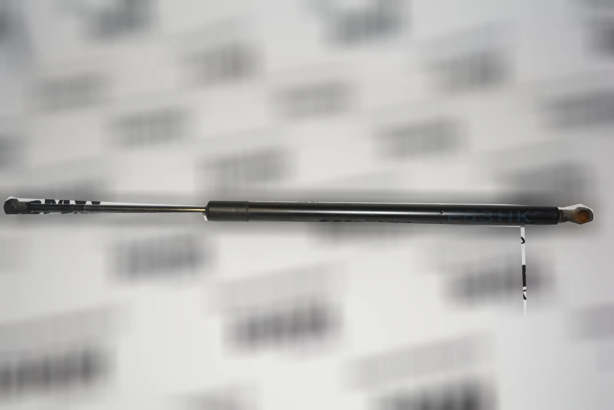 Left Side Tailgate Gas Strut – OEM 8402405 · BMW X5 (E53) 3.0 d 2005