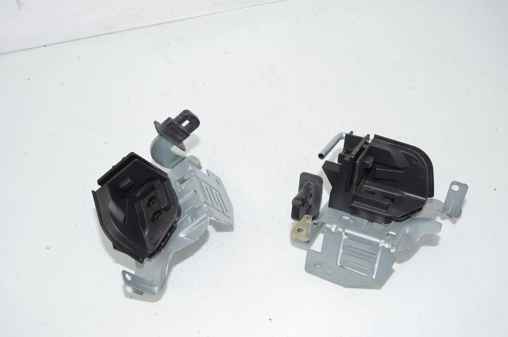 Bracket – OEM 7268029 · BMW 3 Touring (F31) 330 d 2013