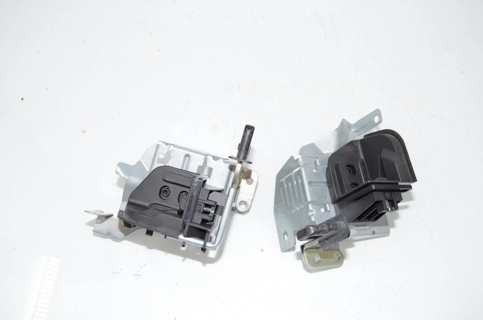 Bracket – OEM 7268029 · BMW 3 Touring (F31) 330 d 2013 – 2