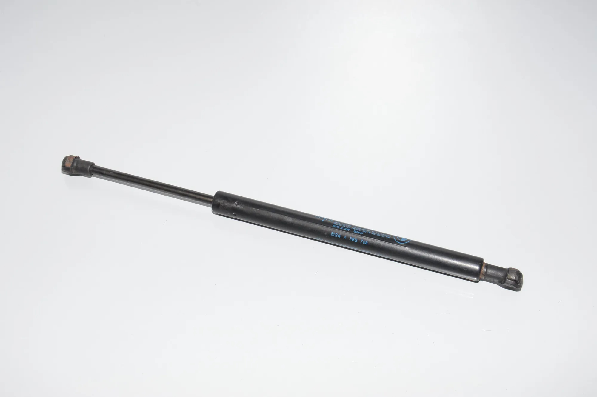 Right Side Tailgate Gas Strut – OEM 4365788 · BMW 3 (E90) BMW 3 (E90) 2005 – 3