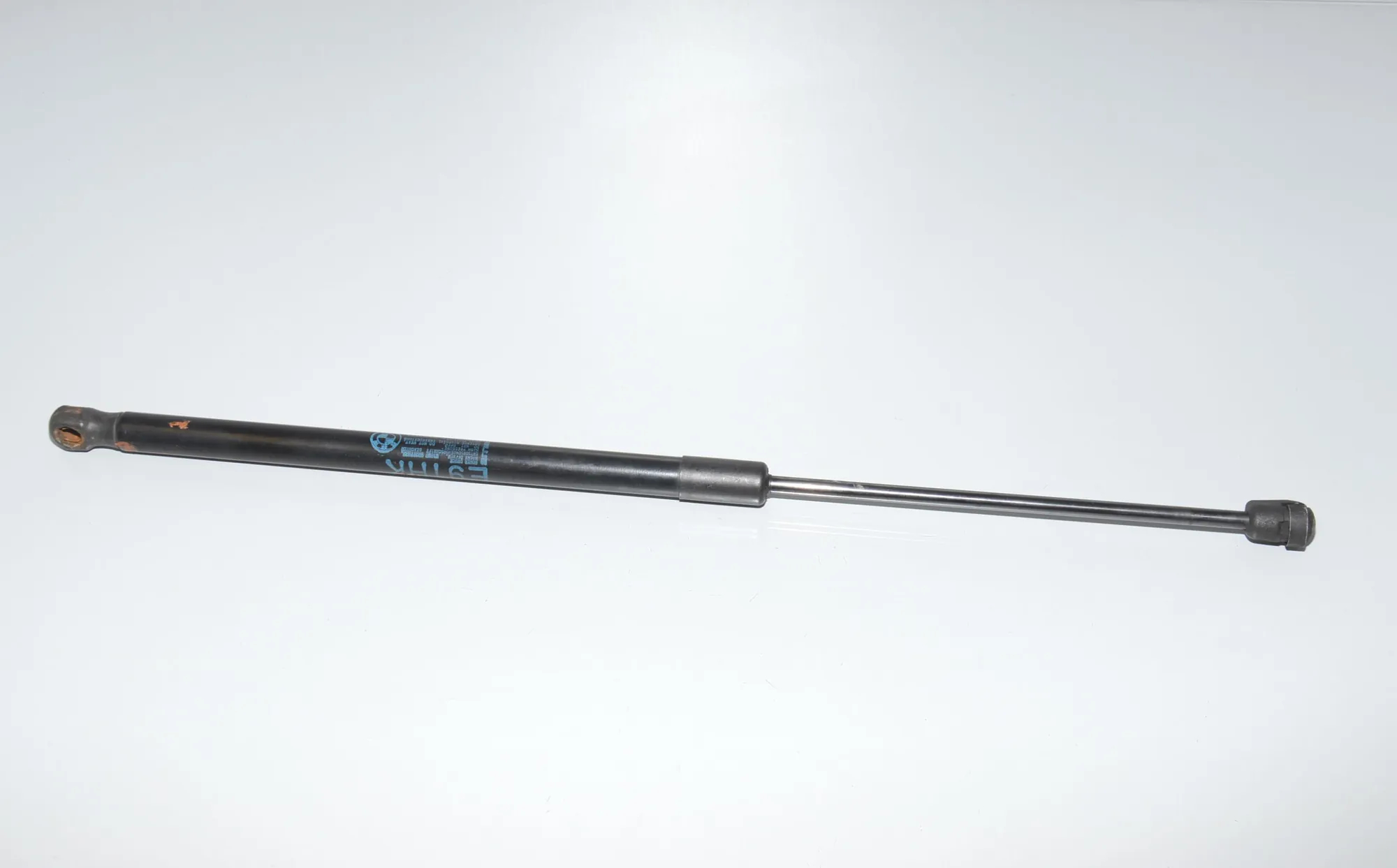 Right Side Tailgate Gas Strut – OEM 7127875 · BMW 3 Touring (E91) BMW 3 Touring (E91) 2005 – 2