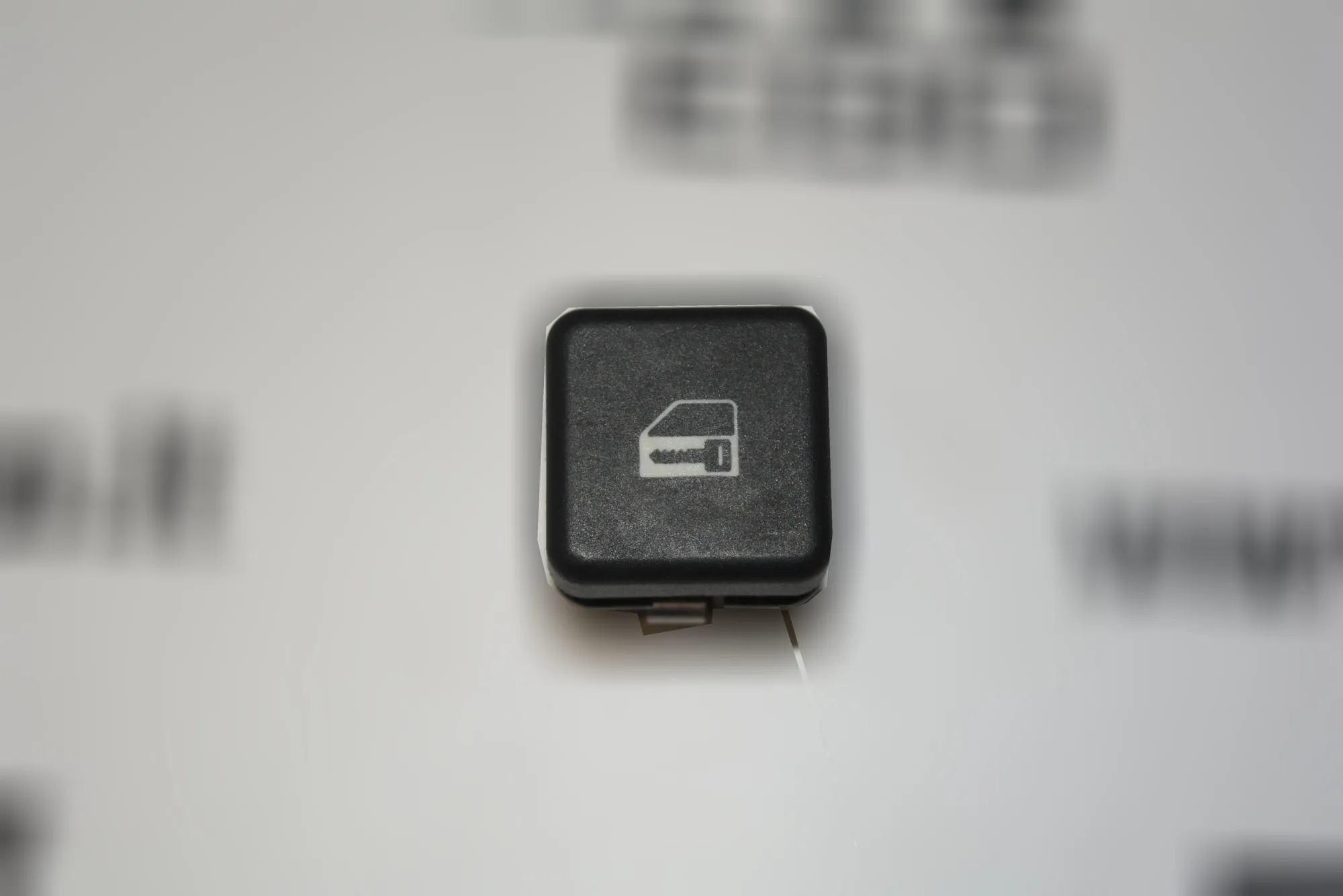 Other Control Units – OEM 8360828 · BMW 7 (E38) 740 i, iL 2000