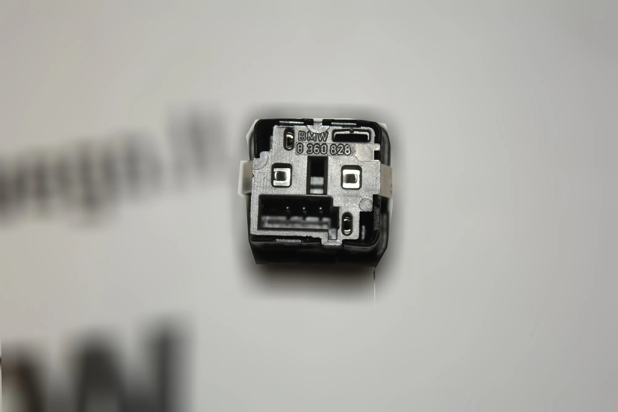 Other Control Units – OEM 8360828 · BMW 7 (E38) 740 i, iL 2000 – 2