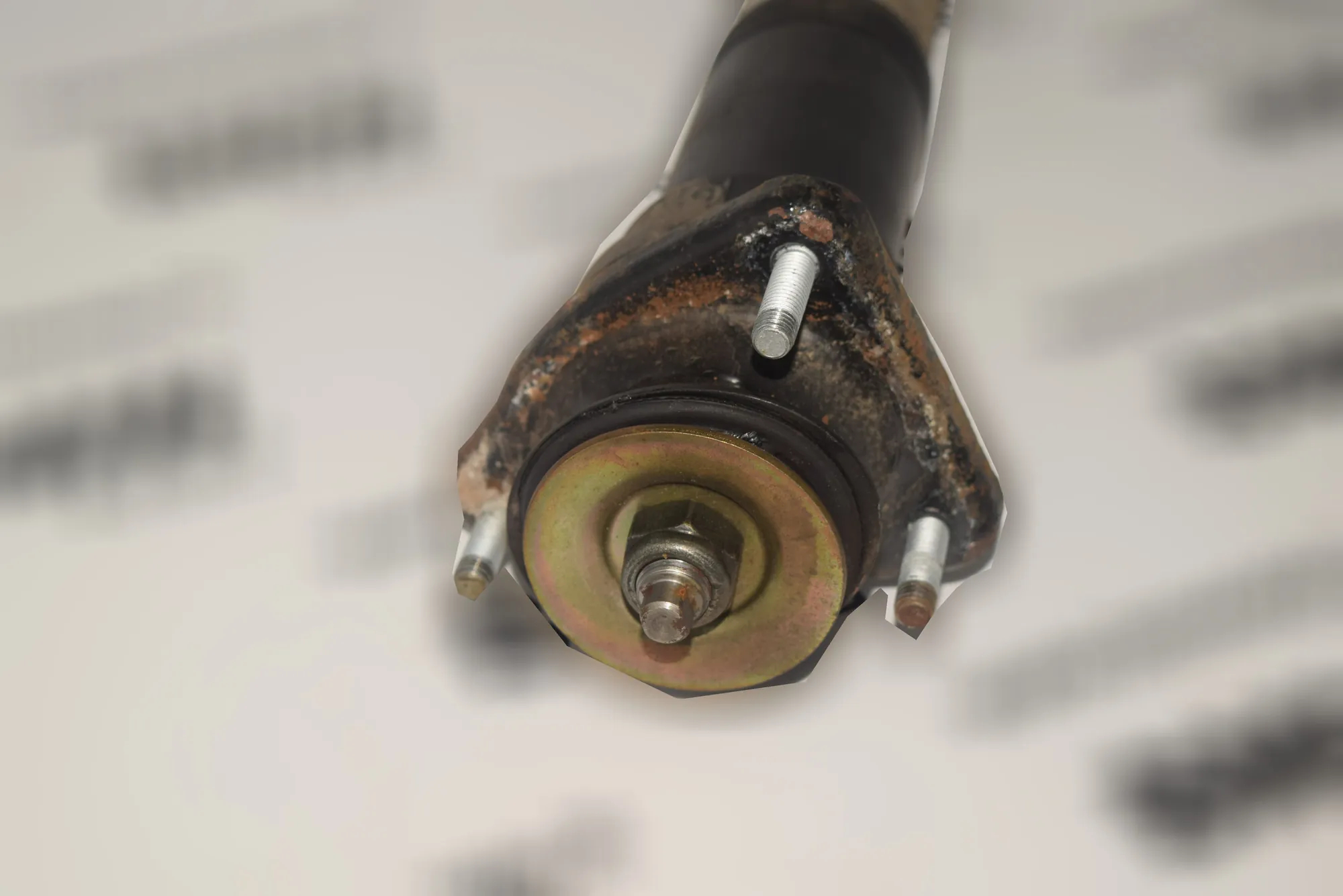Rear Left Shock Absorber – OEM 1094052 · BMW 5 Touring (E39) 530 d 2000 – 3