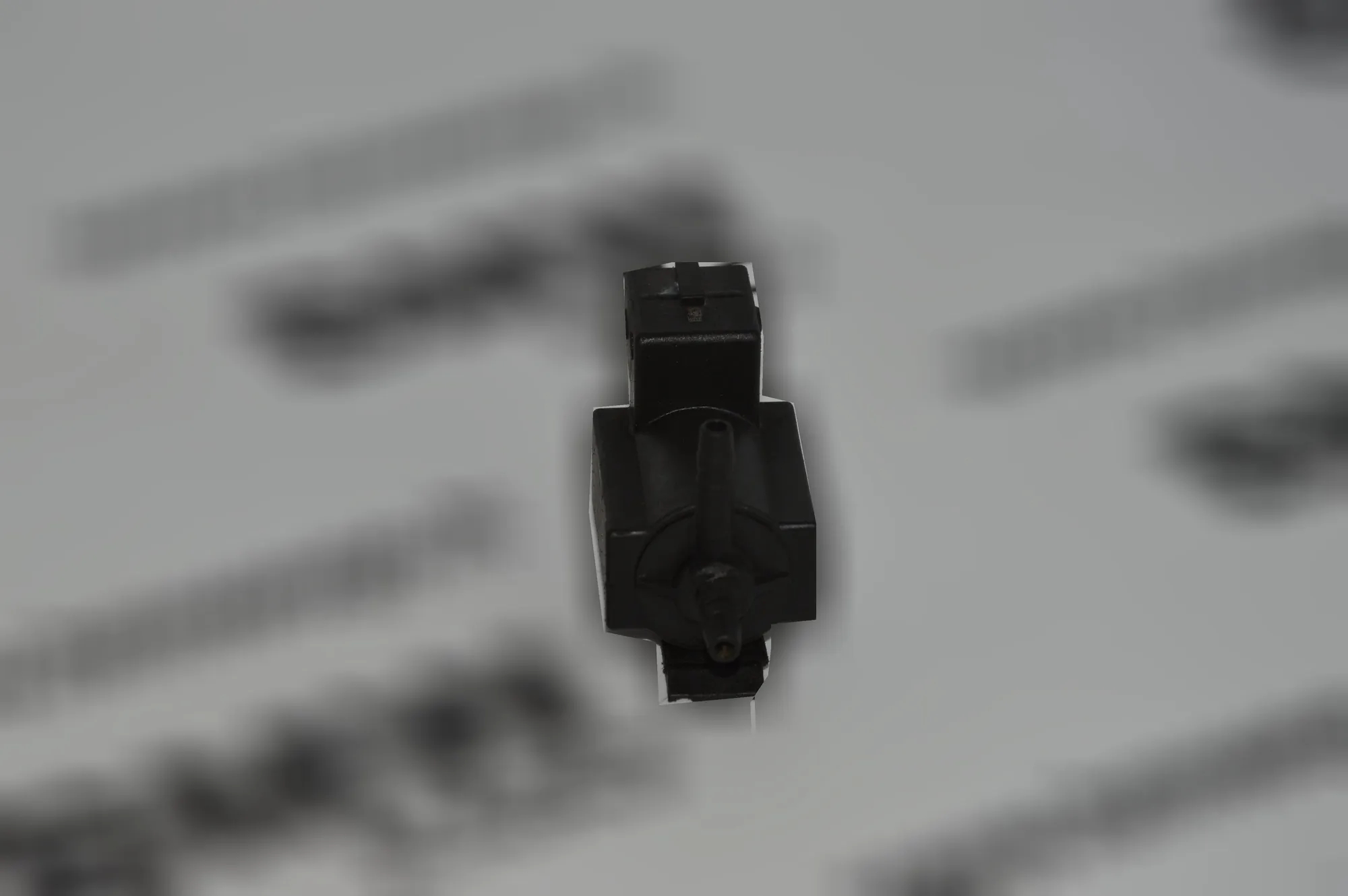 Solenoid Valve – OEM 1742712 · BMW 5 Touring (E39) 530 d 2000 – 4