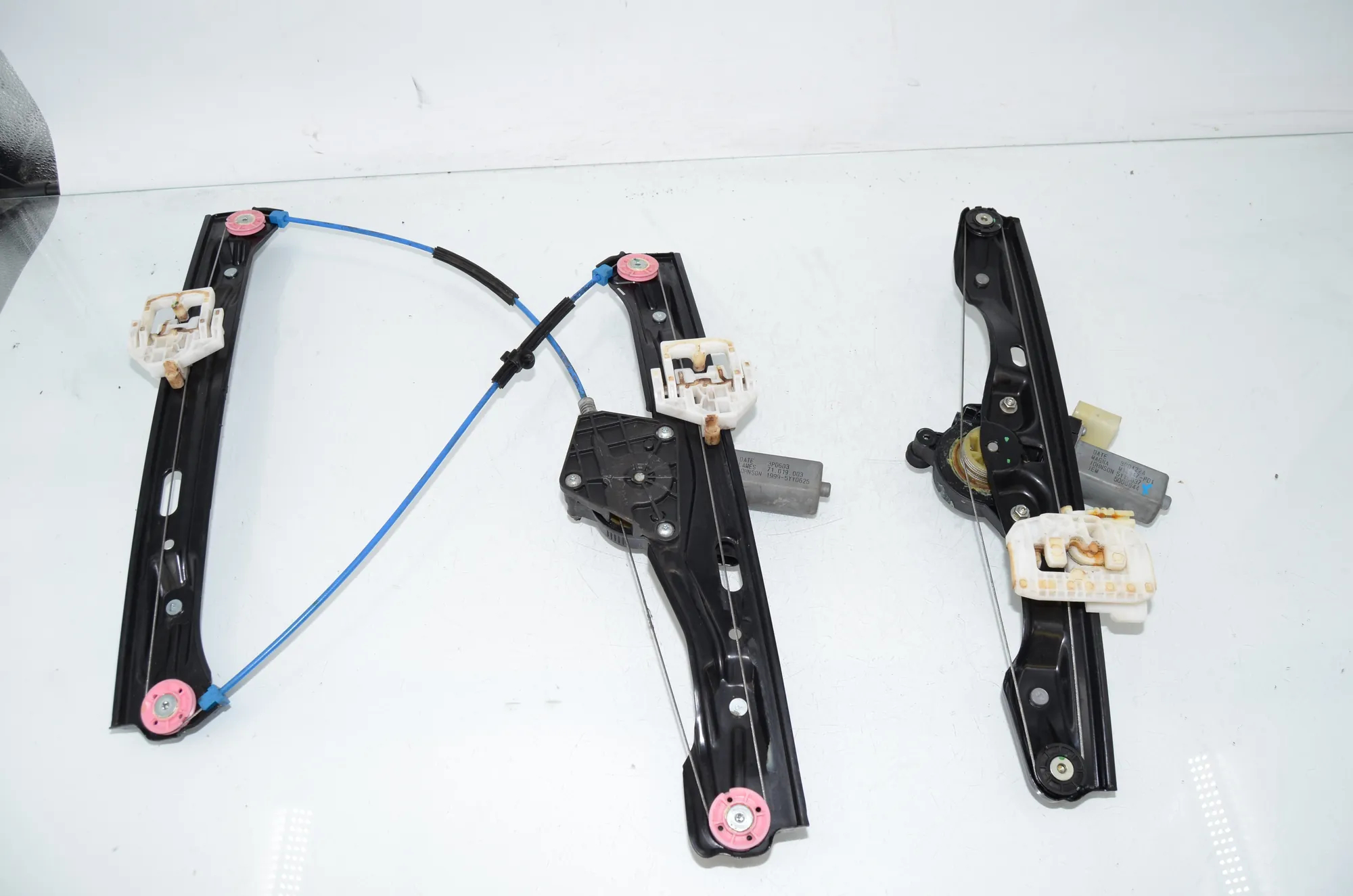 Front Left Door Window Regulator – OEM 7281885 · BMW 3 Touring (F31) 330 d 2013 – 4
