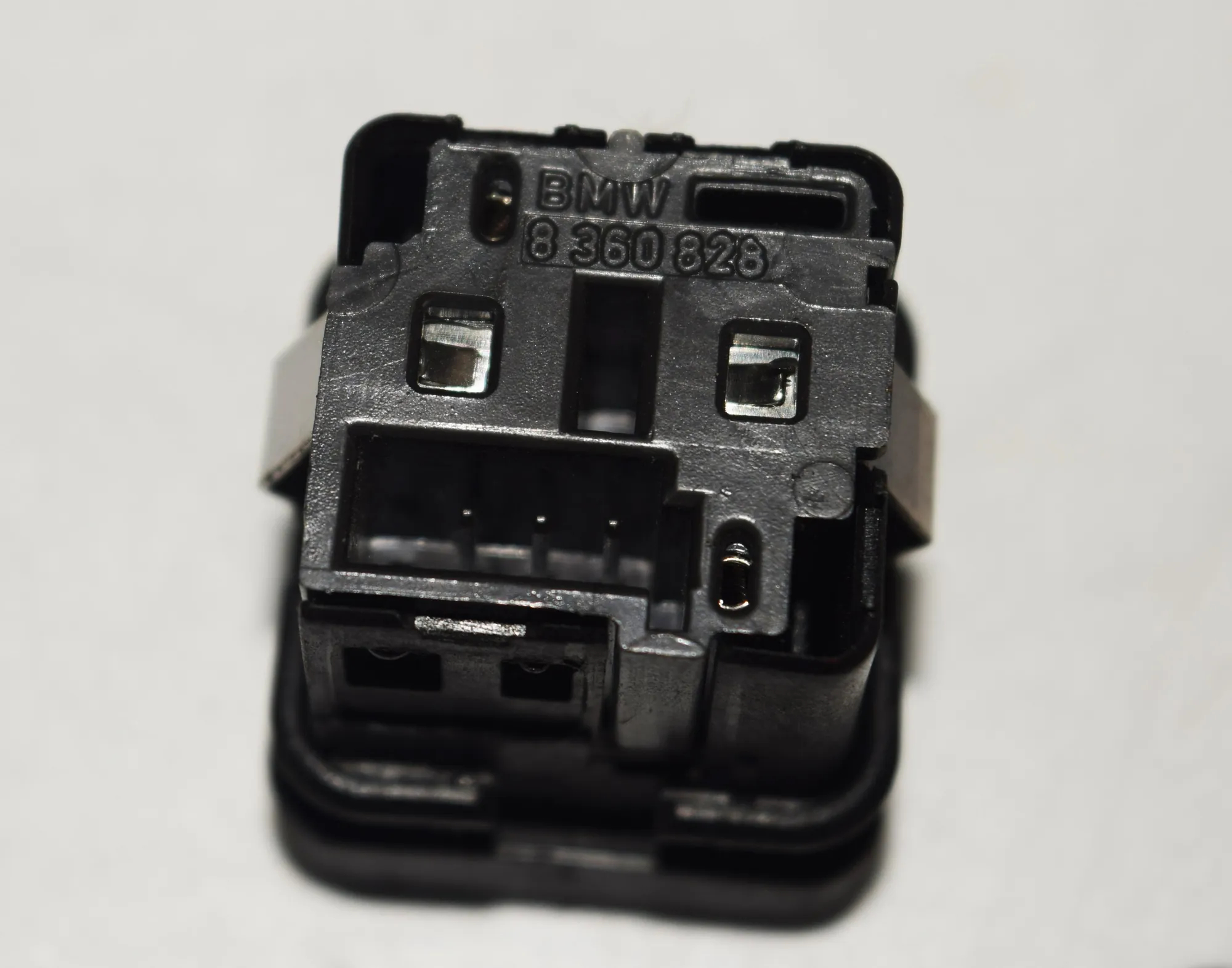 Switches – OEM 8360828 · BMW 5 (E39) 530 d 2002 – 3