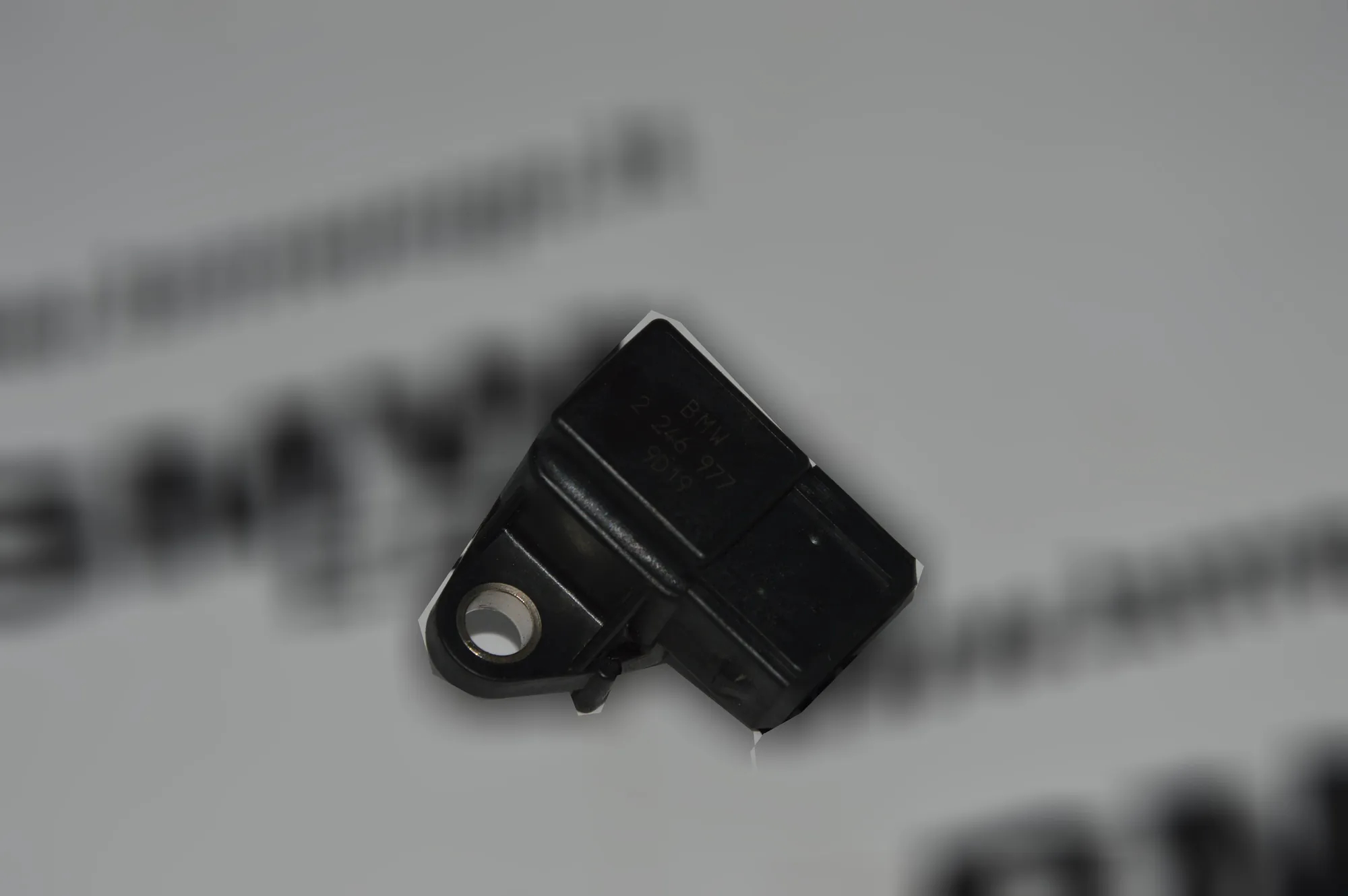 Intake Manifold Pressure Sensor – OEM 2246977 · BMW 5 (E39) 530 d 2002 – 2