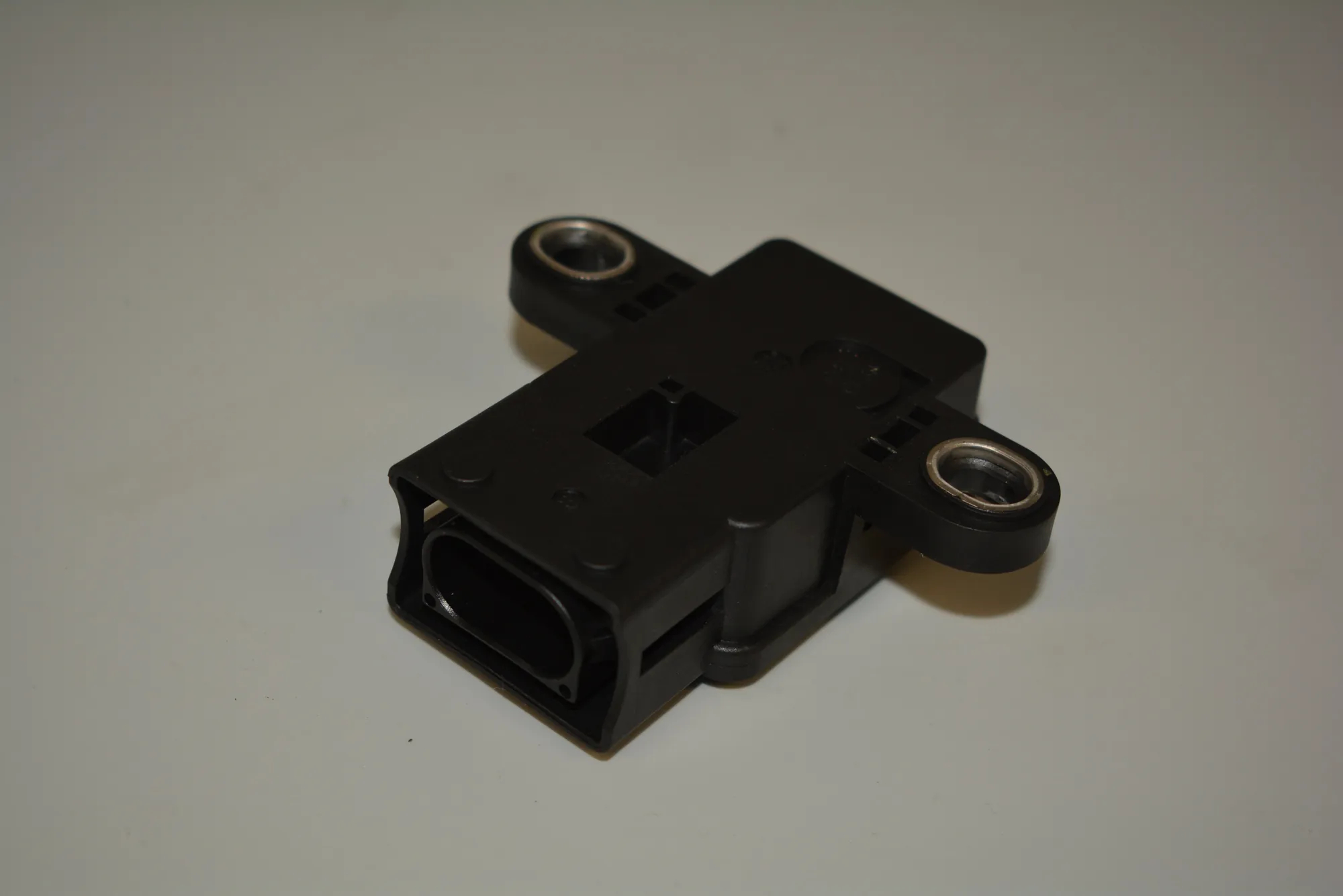 Acceleration Sensor – OEM 6753694 · BMW 5 (E39) 530 d 2003 – 3