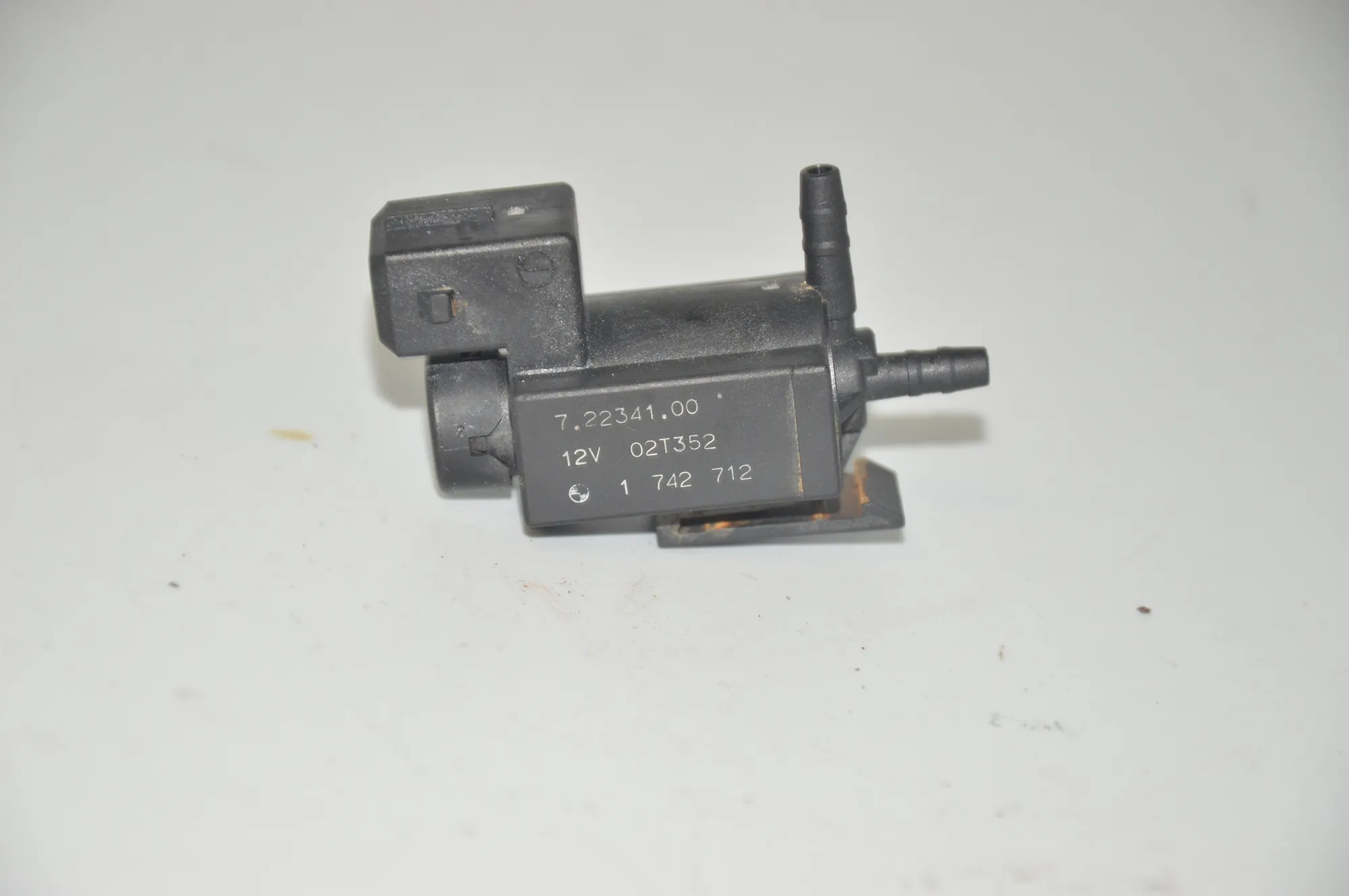 Solenoid Valve – OEM 1742712 · BMW 5 (E39) 530 d 2003 – 2