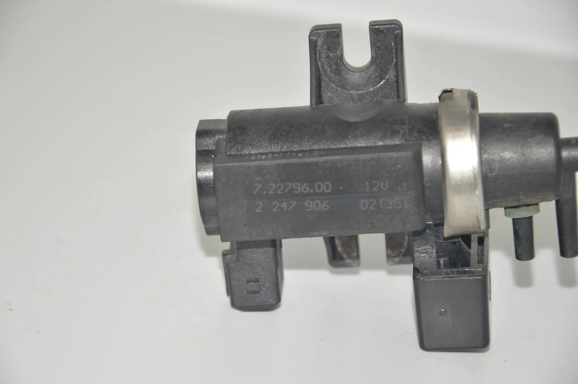 Solenoid Valve – OEM 2247906 · BMW 5 (E39) 530 d 2003 – 3