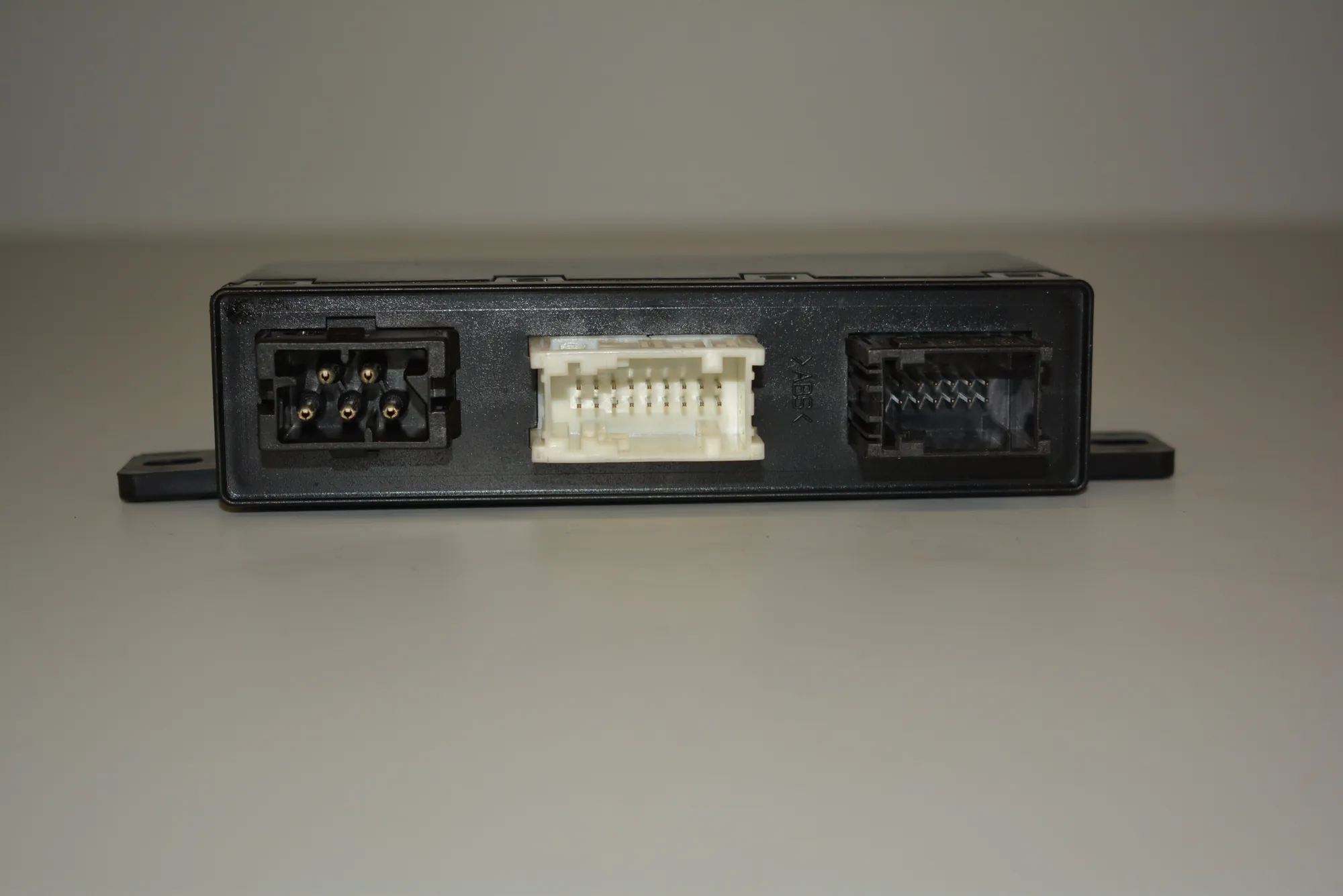 Front Left Door Control Unit – OEM 6904244 · BMW 5 (E39) 530 d 2003