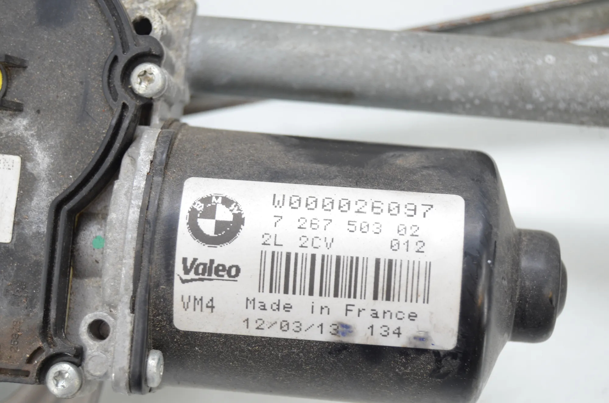 Front Windshield Wiper Mechanism – OEM 7267503 · BMW 3 Touring (F31) 330 d 2013 – 4