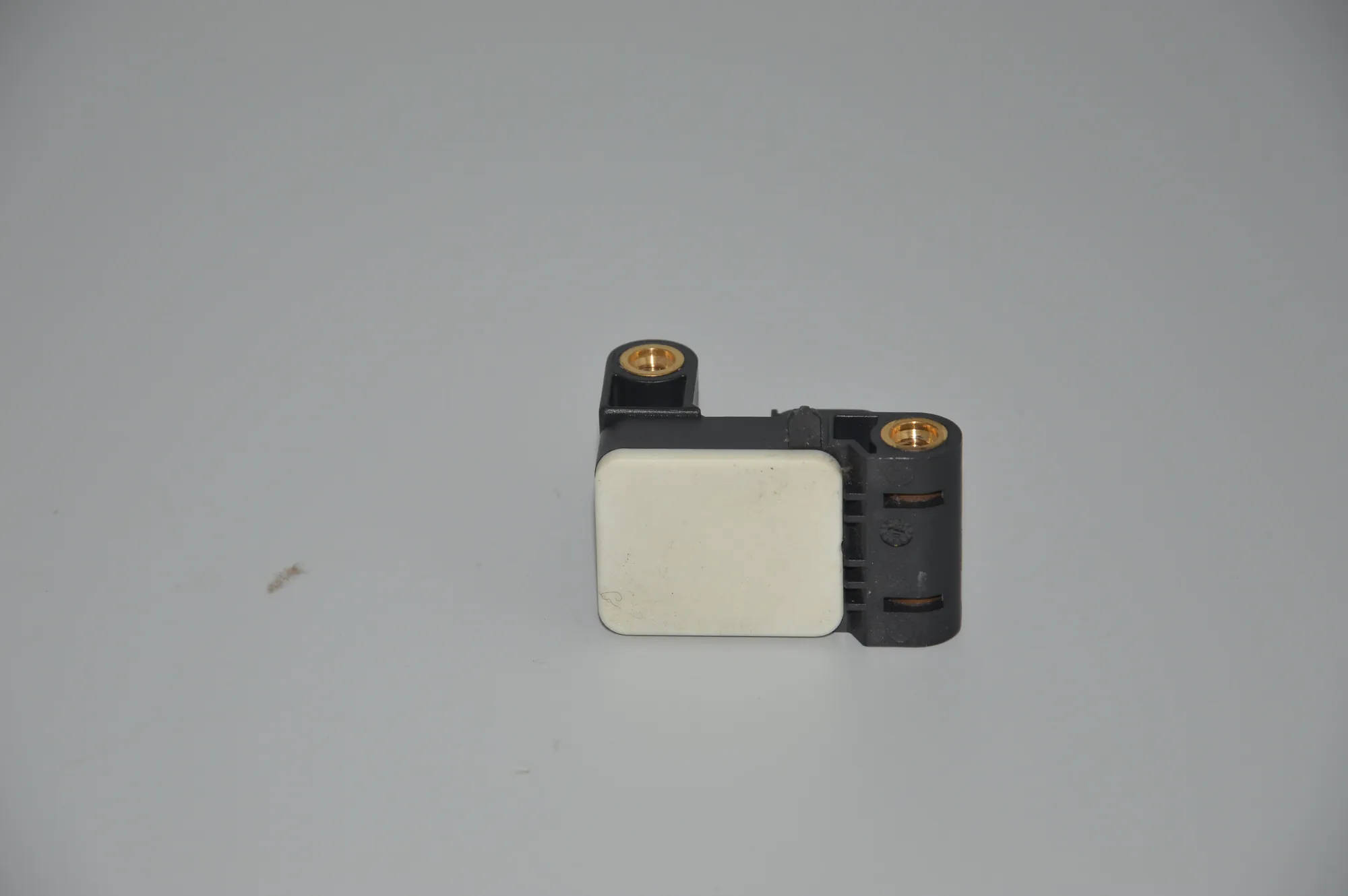 Front Right Impact Sensor – OEM 6911003 · BMW 3 (E90) 330 i 2005 – 2