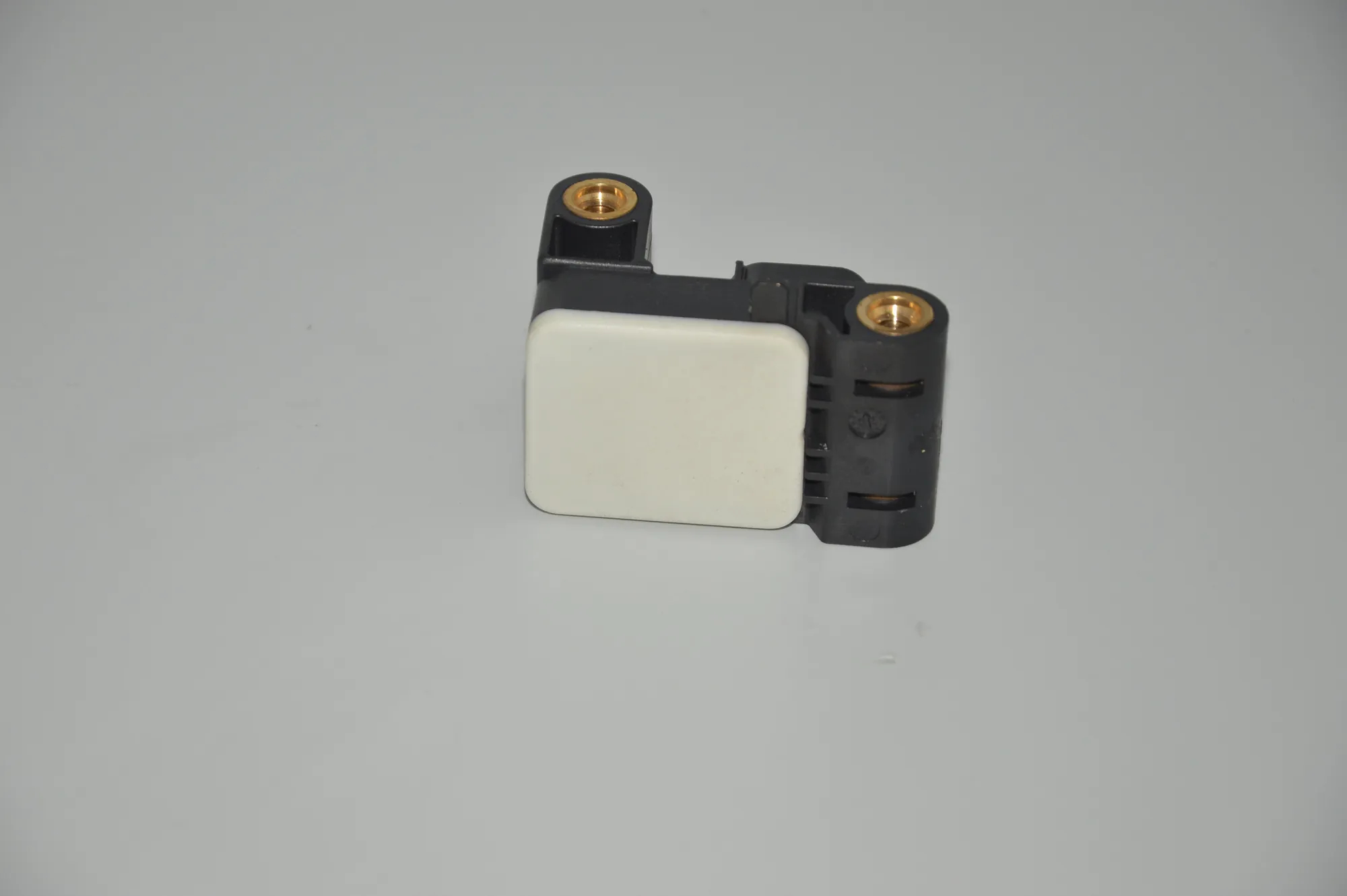 Front Left Impact Sensor – OEM 6911003 · BMW 3 (E90) 330 i 2005 – 2
