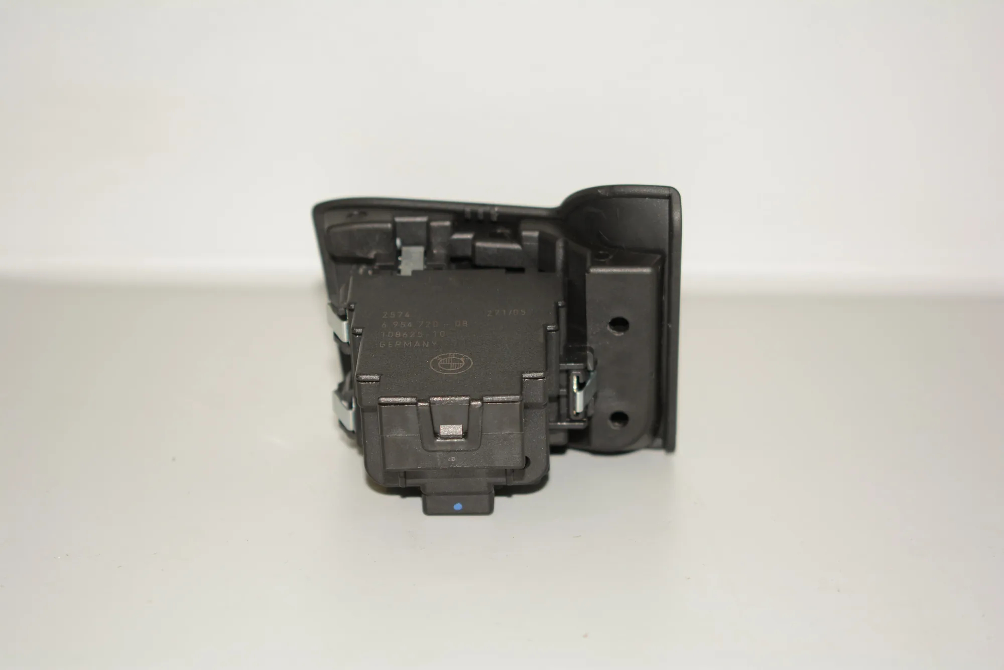 Ignition Lock – OEM 6954720 · BMW 3 (E90) 330 i 2005 – 3