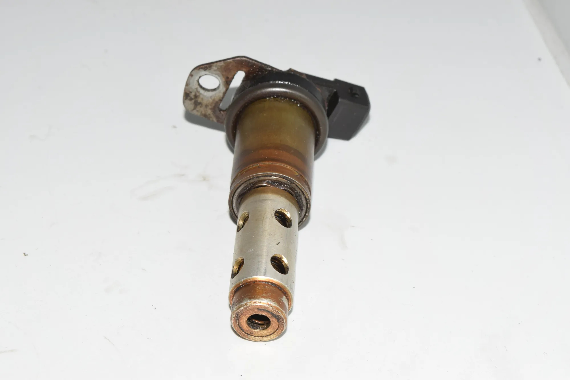 Solenoid Valve – OEM 7516293 · BMW 3 (E90) 330 i 2005 – 2