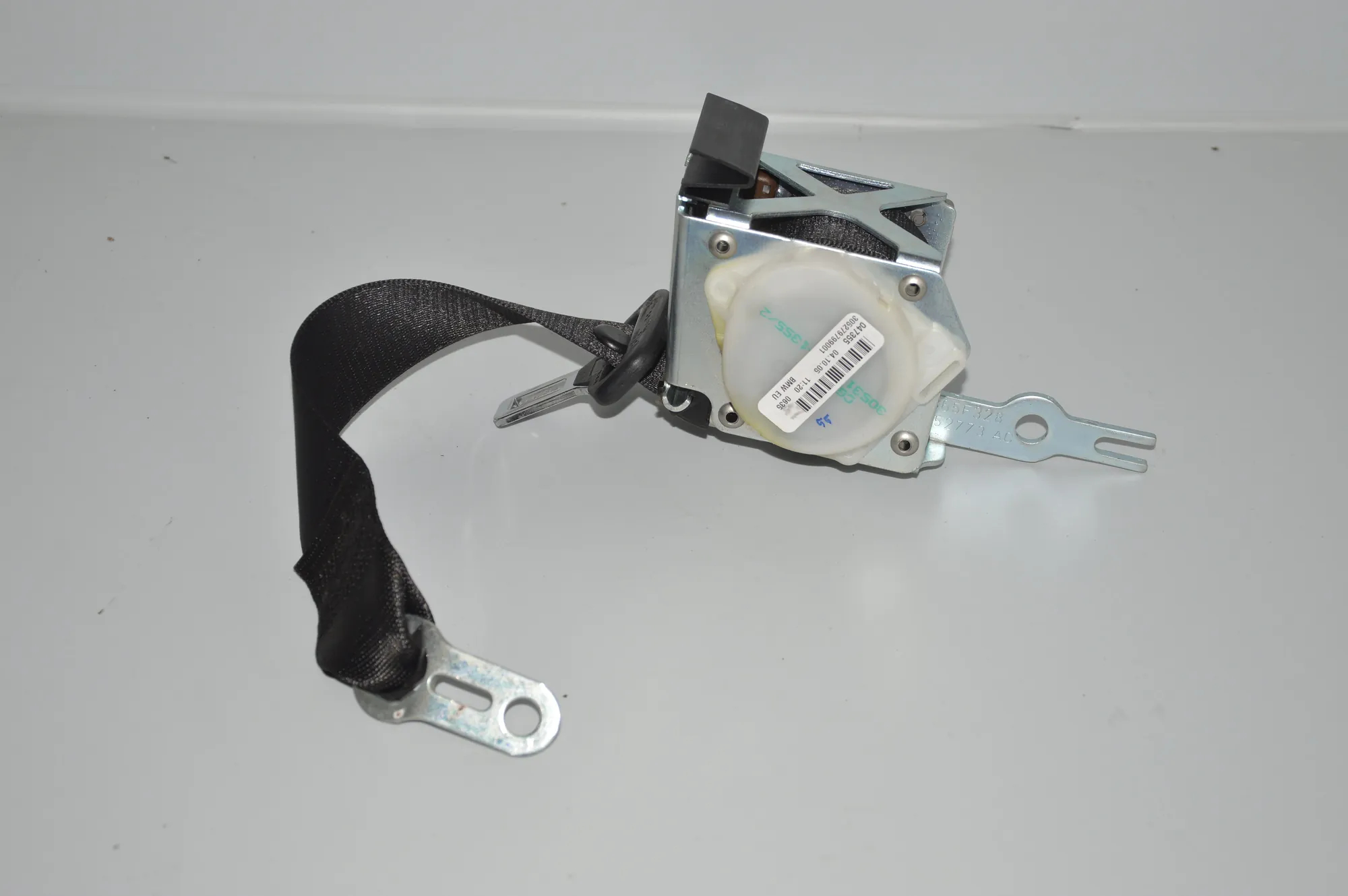 Rear Right Seatbelt – OEM 6975365 · BMW 3 (E90) 330 i 2005 – 3