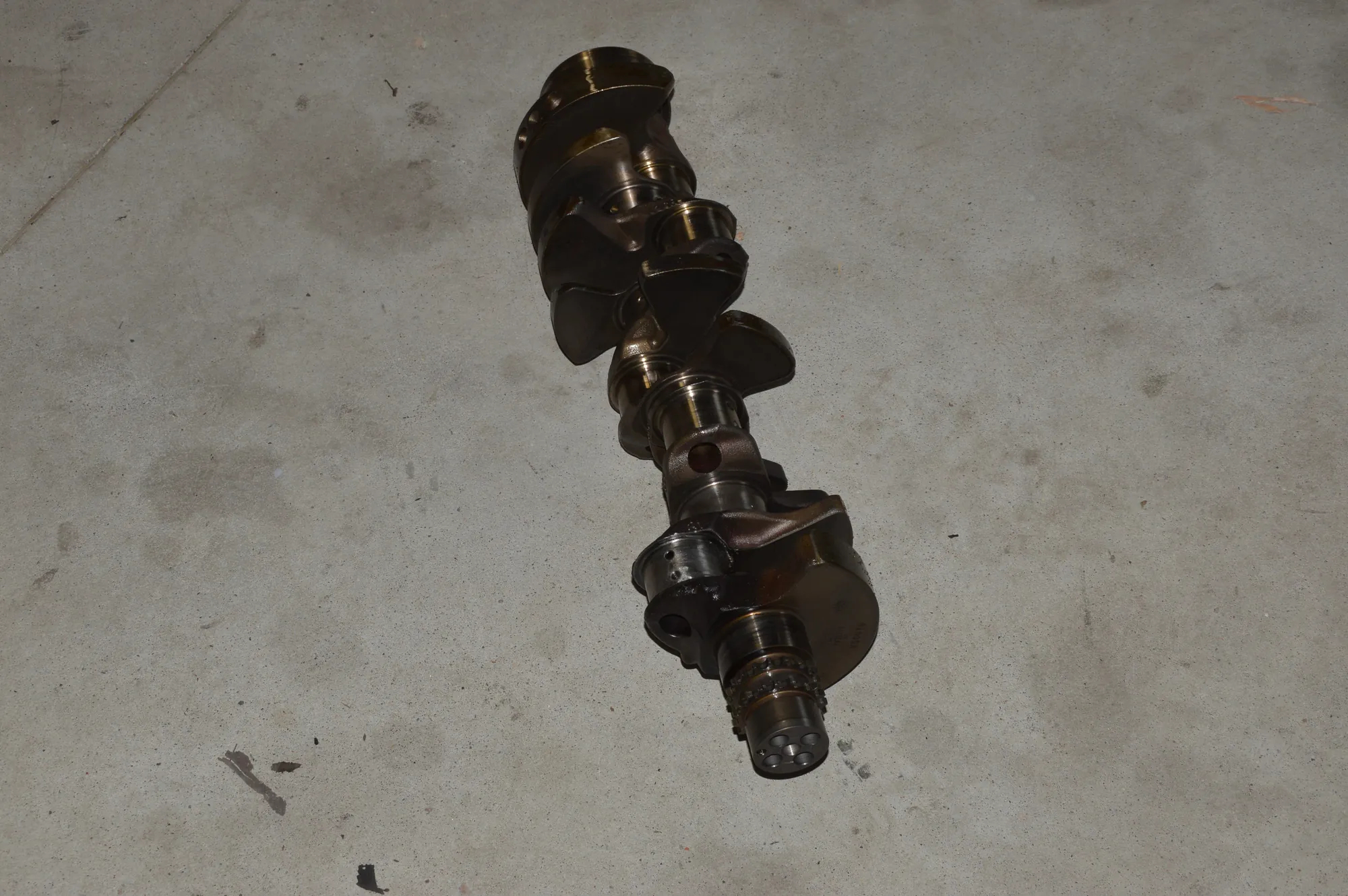 Crankshaft · BMW 5 (E60) BMW 5 (E60) M5 2005 – 4