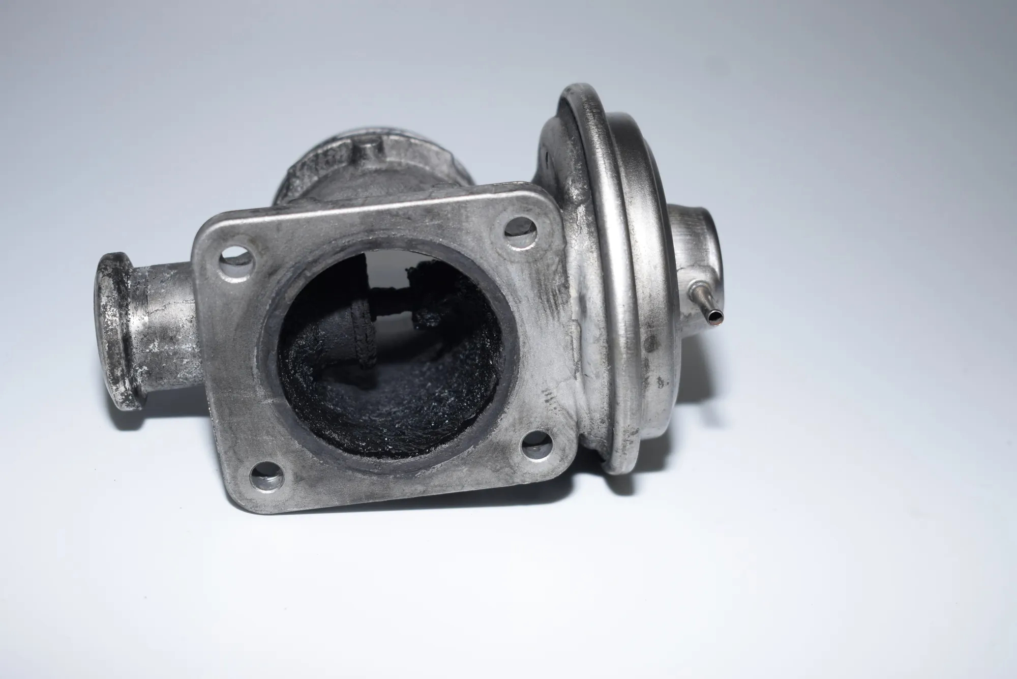 EGR Valve – OEM 7785452 · BMW 5 (E39) 525 d 2002 – 5