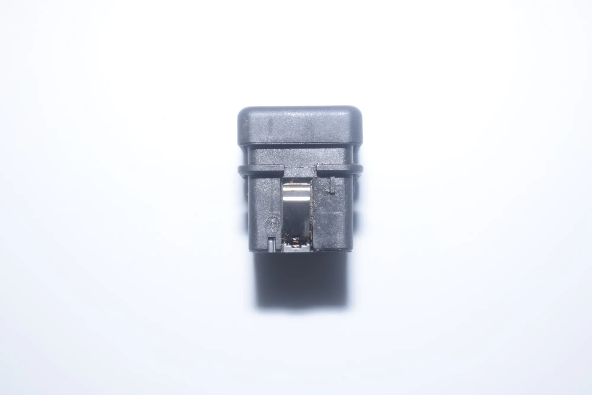 Switches – OEM 8360828 · BMW 5 (E39) 525 d 2002 – 6