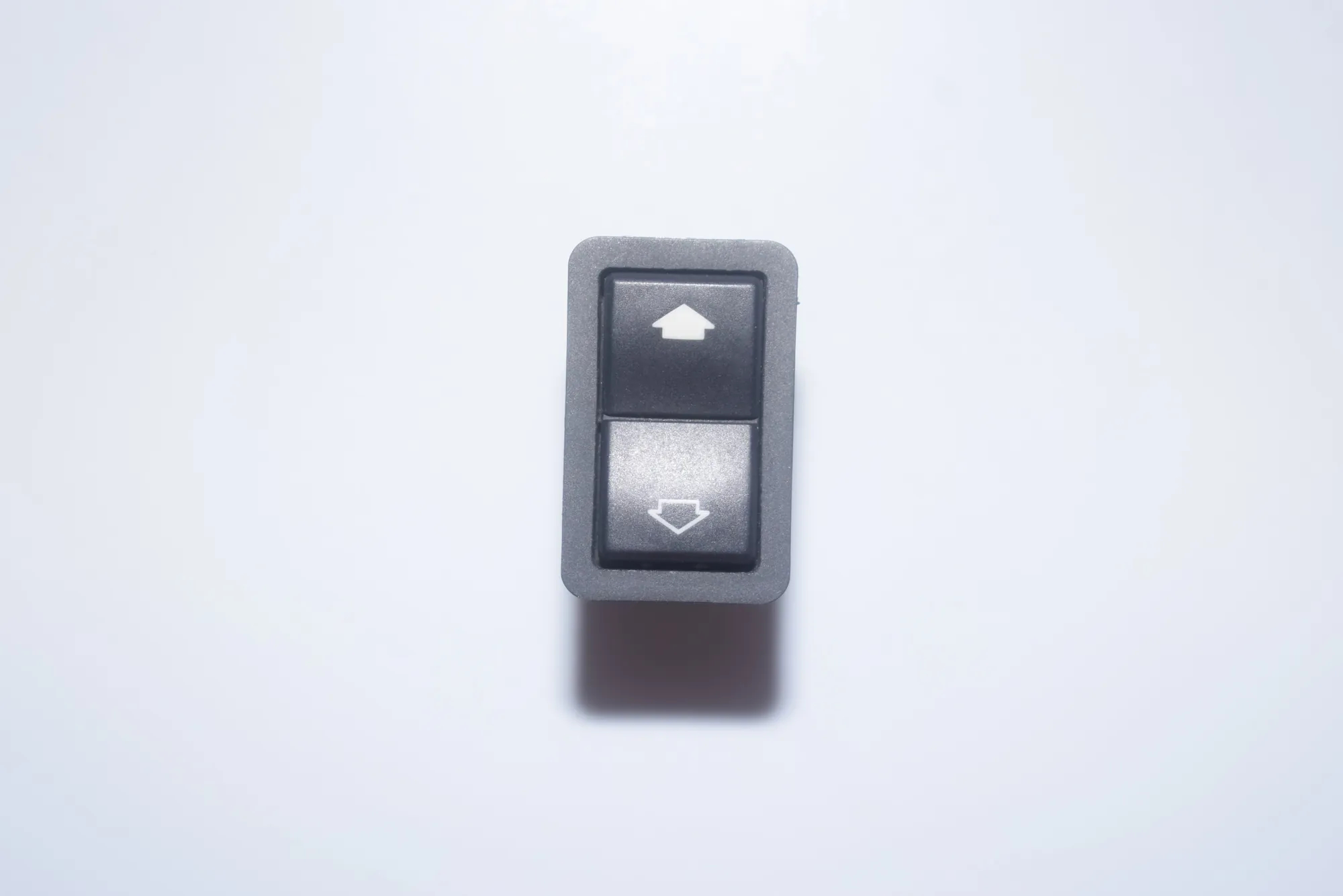Rear Left Door Window Switch – OEM 8368974 · BMW 5 (E39) 525 d 2002 – 2